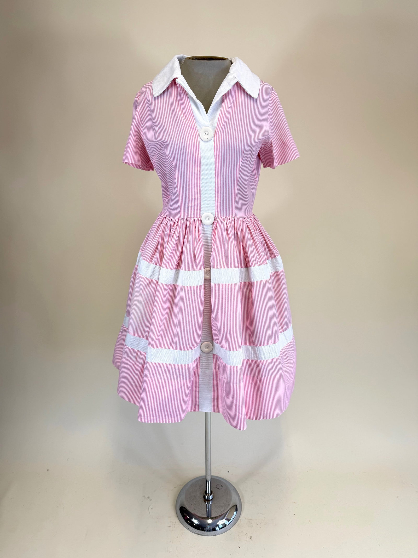 VINTAGE 1950s STYLE STRIPED COTTON SHIRTWAIST: B 48", W 26", some wear to buttons, see photos