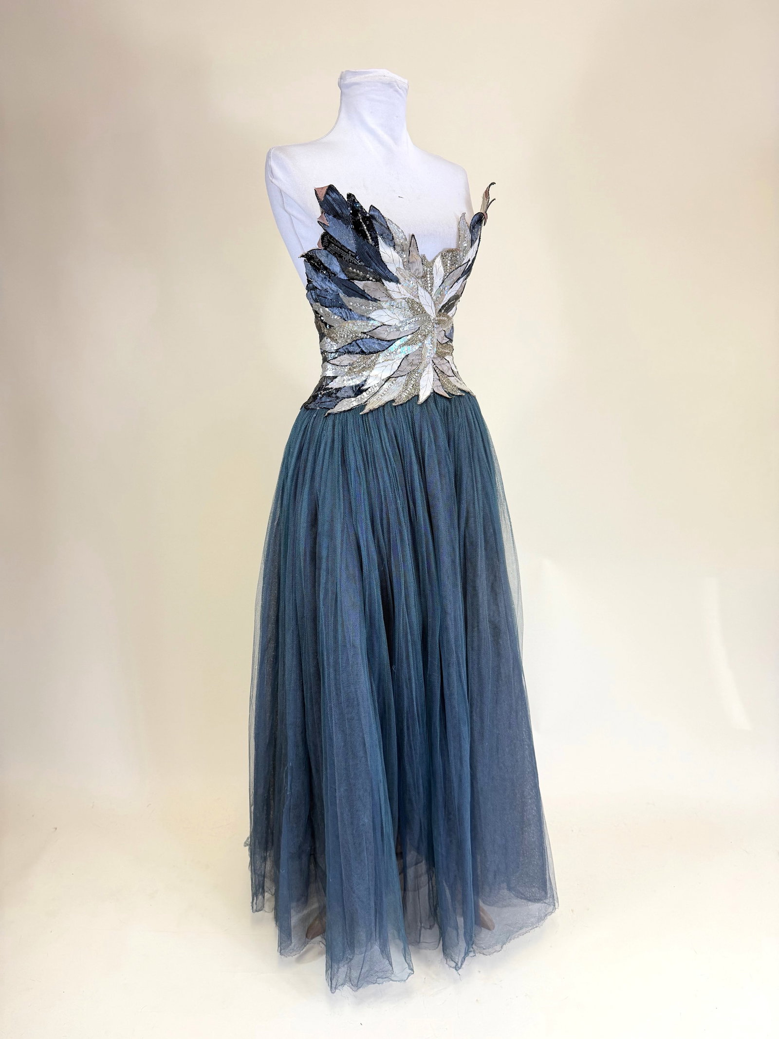 VINTAGE COUTURE BALLGOWN (1 of 9)