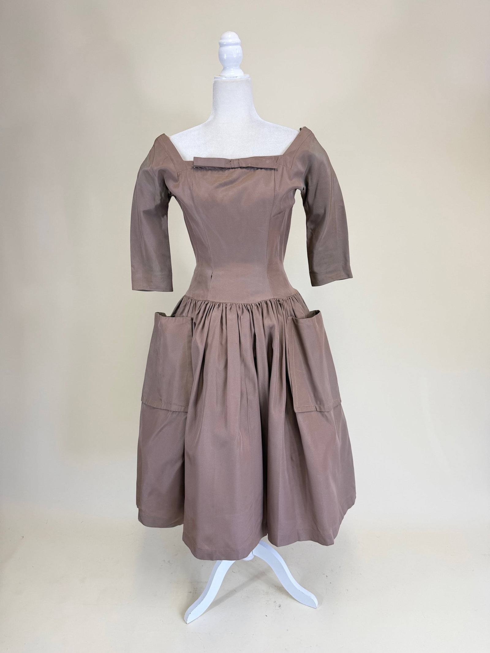 VINTAGE 1950s GIGI YOUNG FAILLE DRESS (1 of 9)