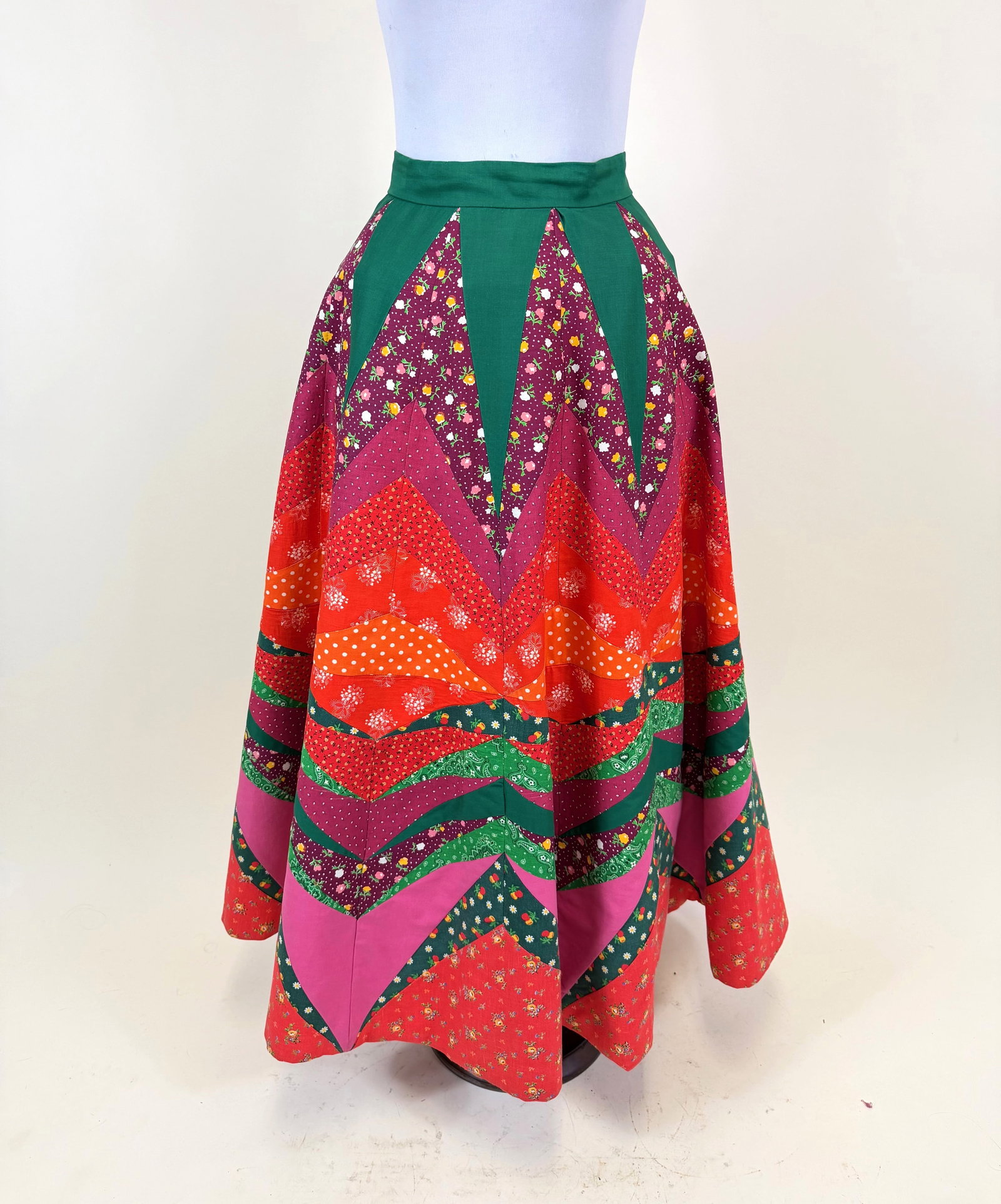VINTAGE 1970s PATCHWORK COTTON SKIRT (1 of 6)
