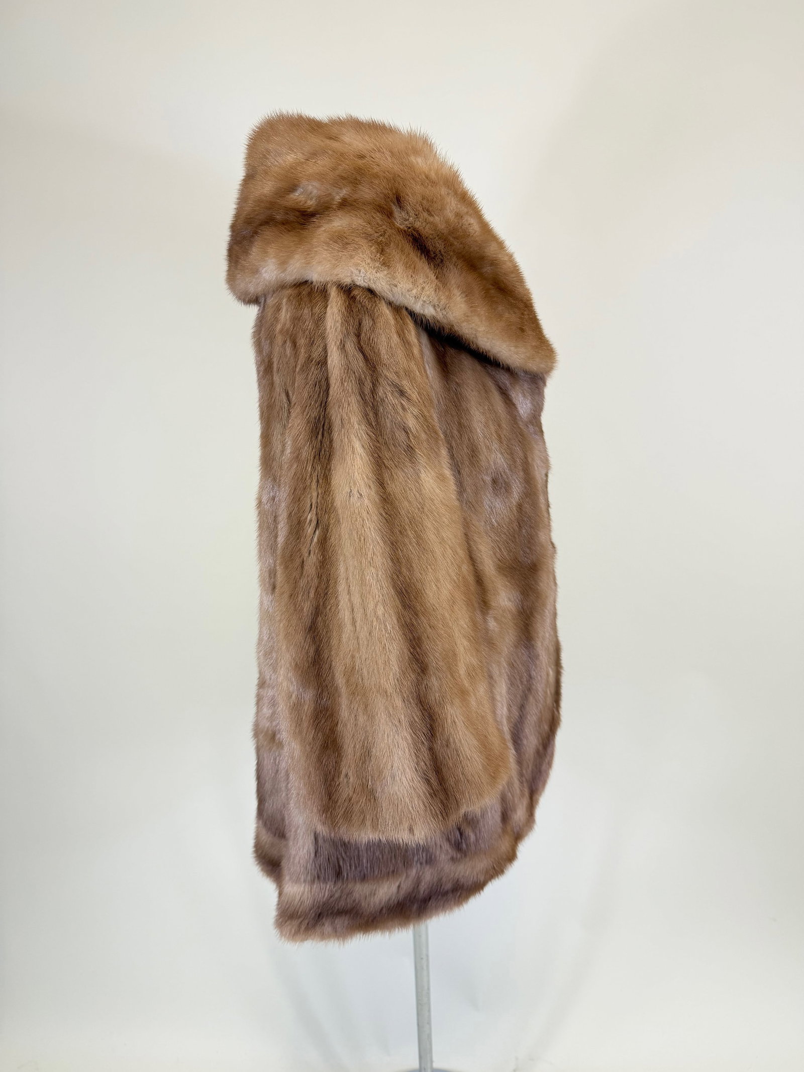 VINTAGE 1960s MINK JACKET - 3
