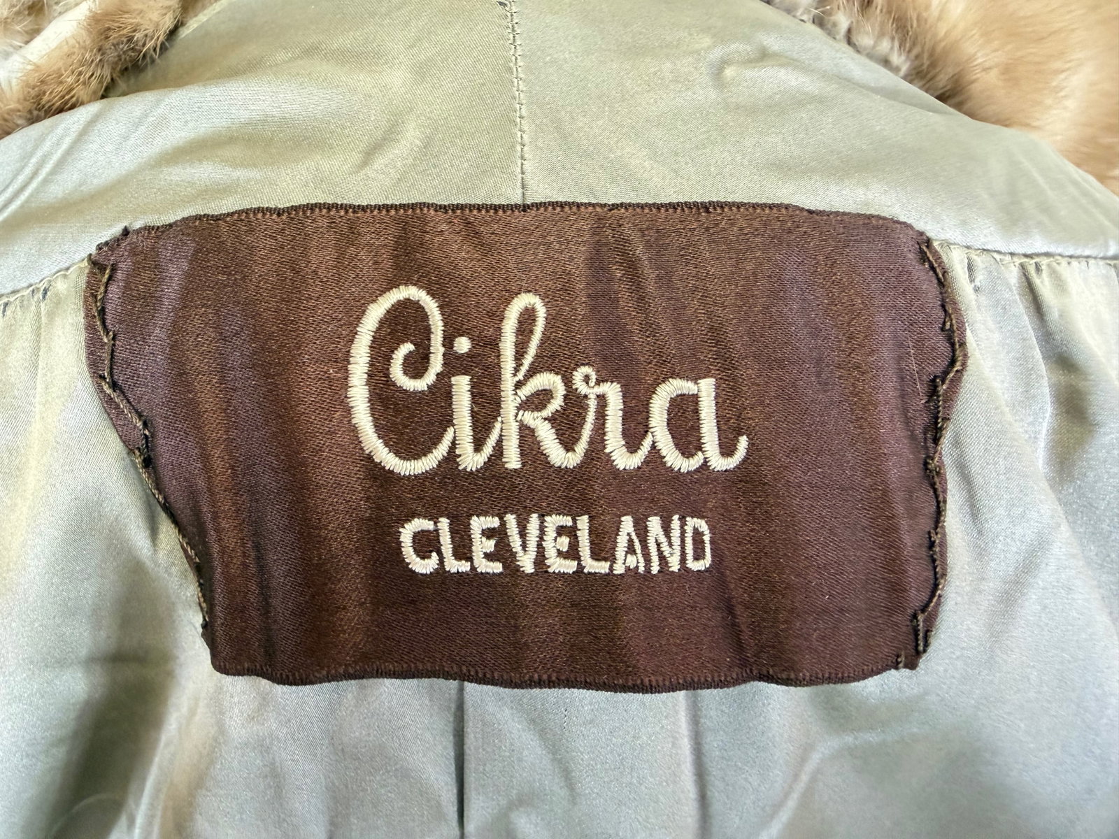 VINTAGE 1960s MINK JACKET - 9
