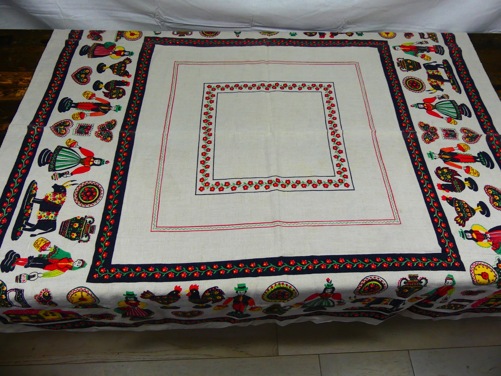 PENNSYLVANIA DUTCH FOLK PRINTED LINEN TABLE COVER: approx. 49" x 49"