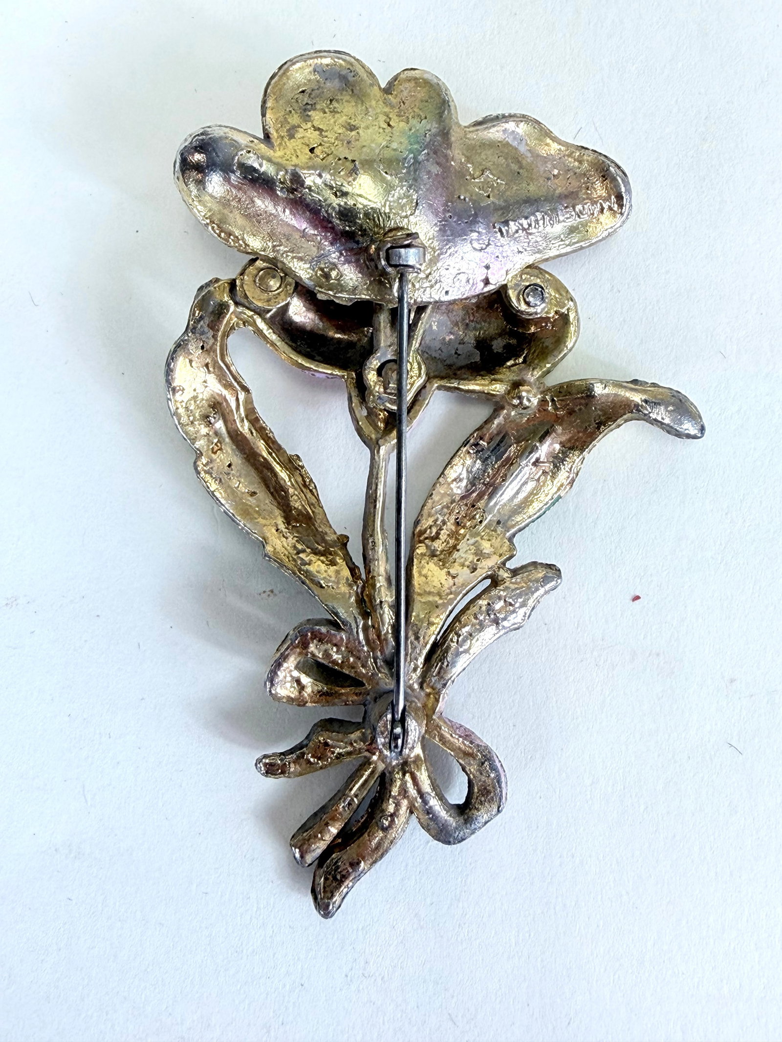 TWO VINTAGE BROOCHES - 6