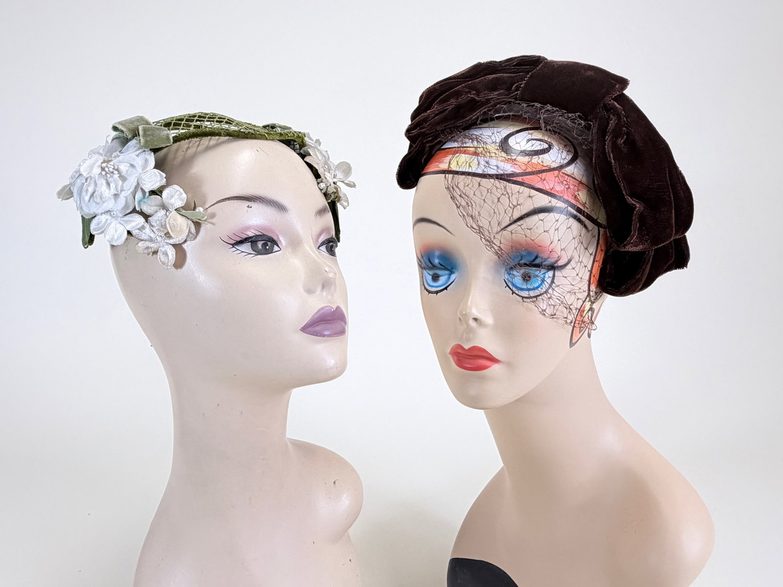 TWO VINTAGE 1950s FASCINATORS (1 of 7)