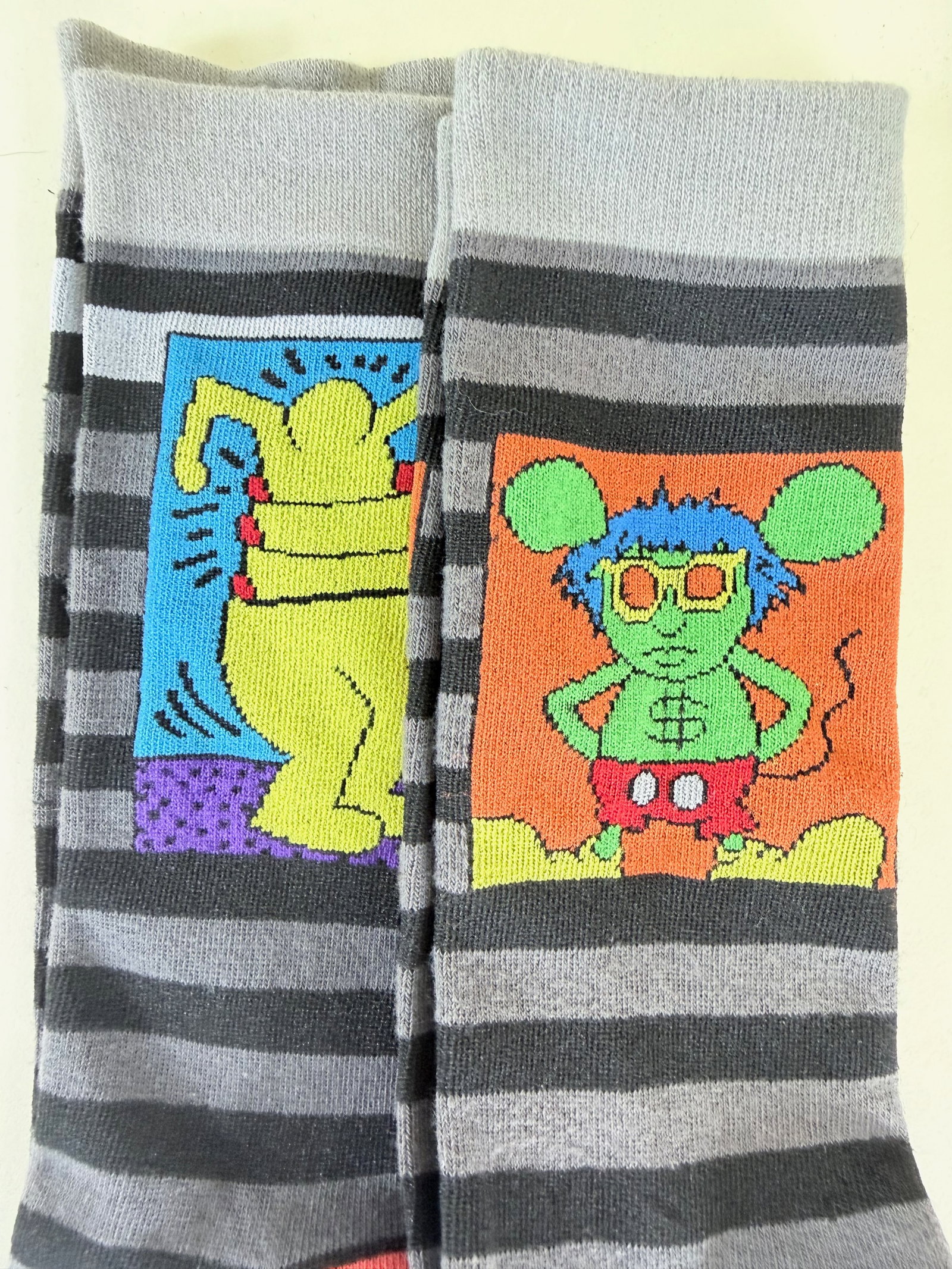 SIX PAIRS KEITH HARING SOCKS - 4