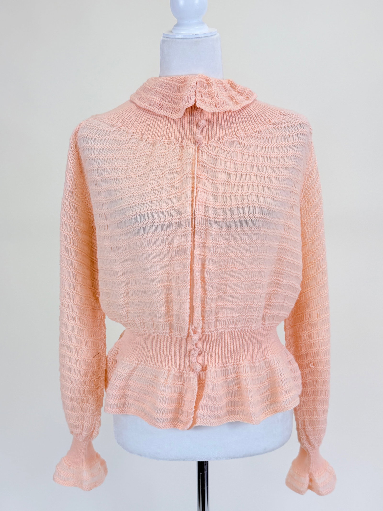 VINTAGE 1960s KNIT CARDIGAN (1 of 8)