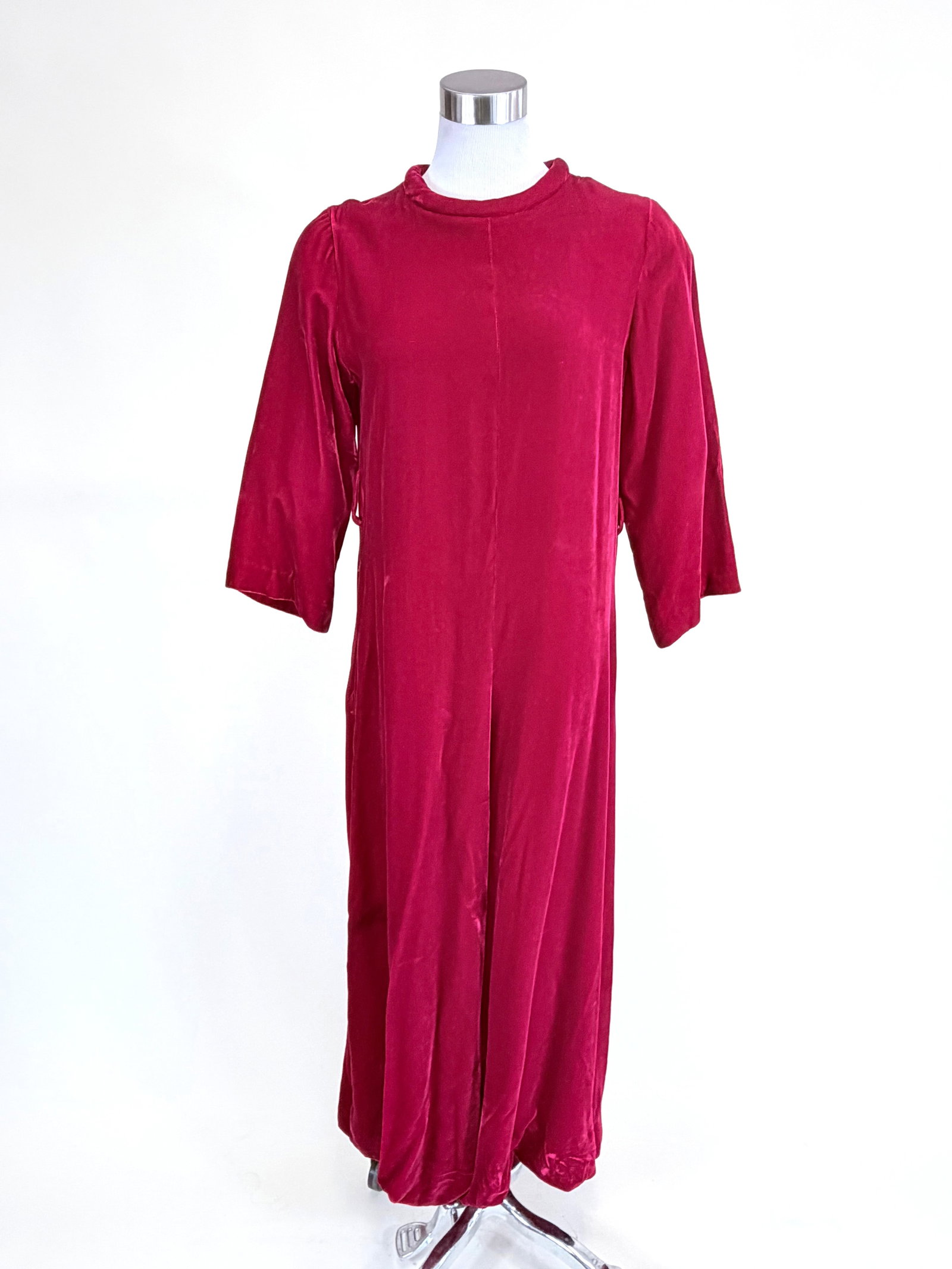 VINTAGE 1970s MARILYN NEW YORK VELVETEEN JUMPSUIT (1 of 10)