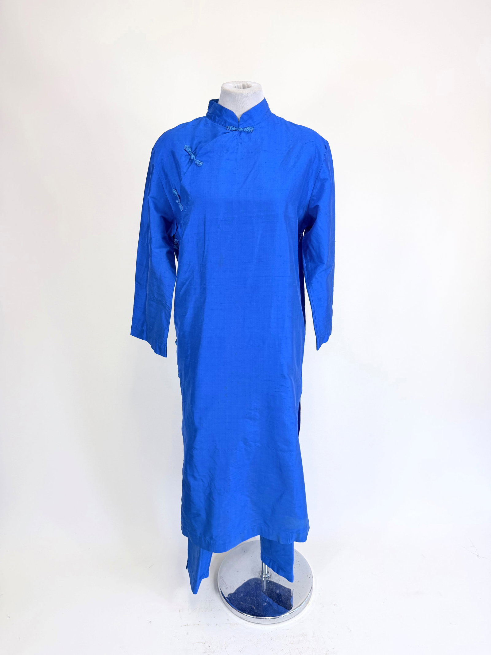 Y2K HALSTON RAW SILK CHINESE INSPIRED LOUNGING PAJAMAS: CH 40", W 37", some stains/fading, elastic on pants shot, see photos