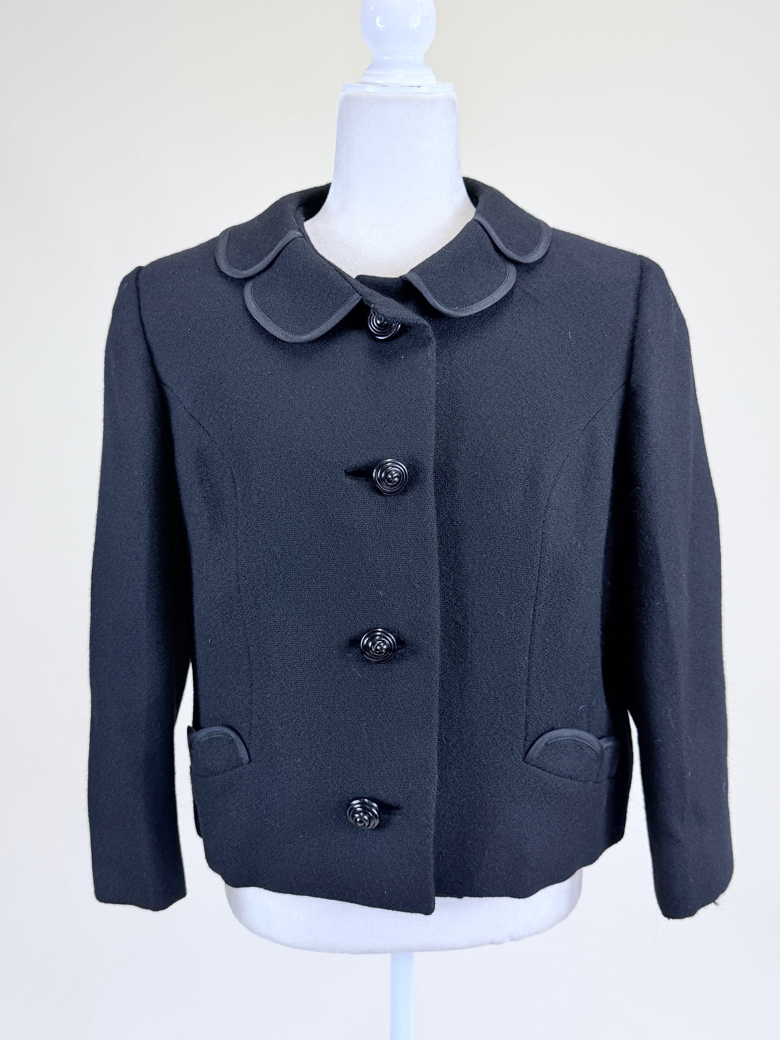 VINTAGE 1960s LADIES WOOL JACKET (1 of 8)