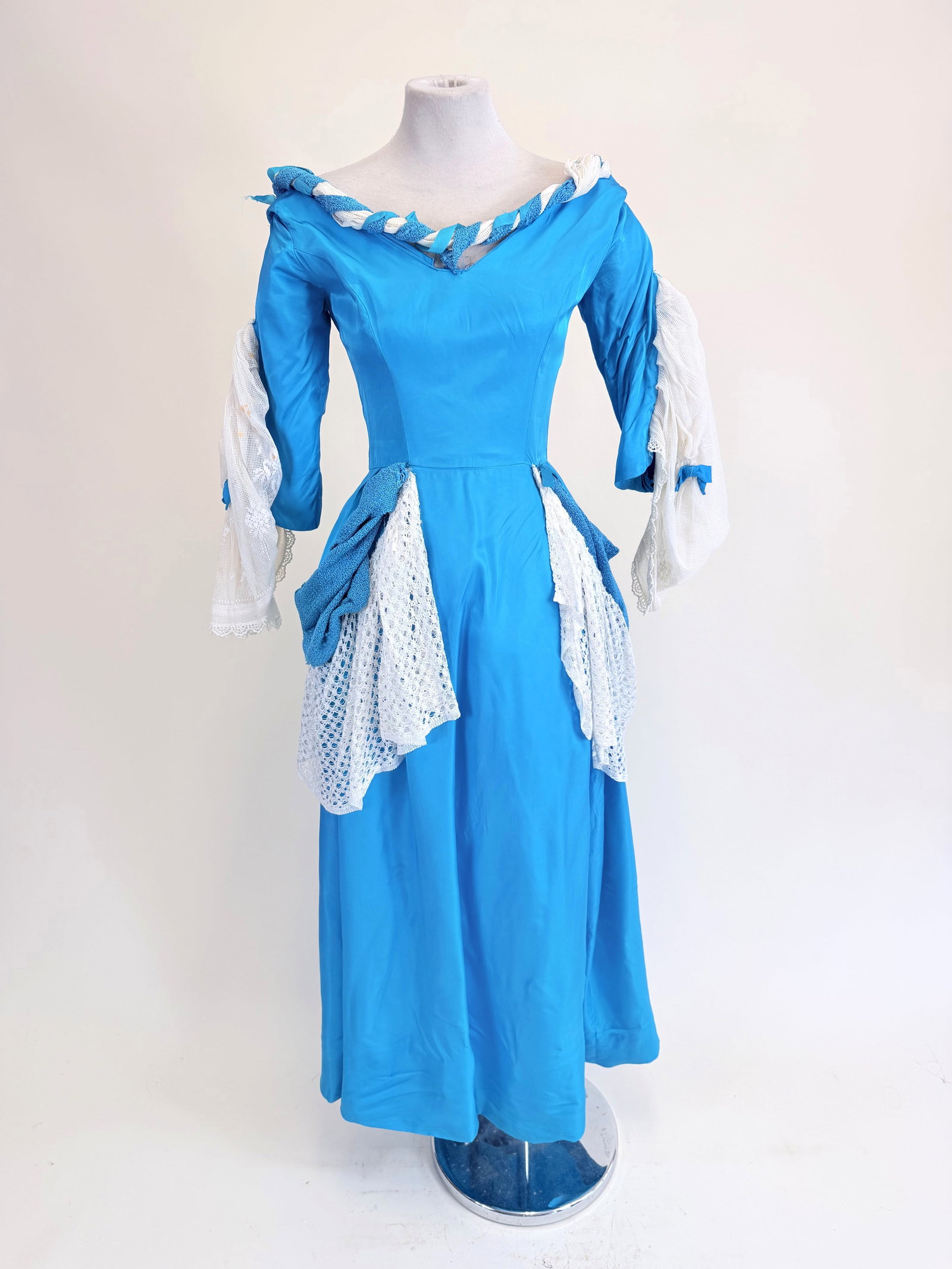 VINTAGE RENAISSANCE STAGE COSTUME: B 32", W 24", typical costume construction w/ some elements loose, few spot stains, see photos