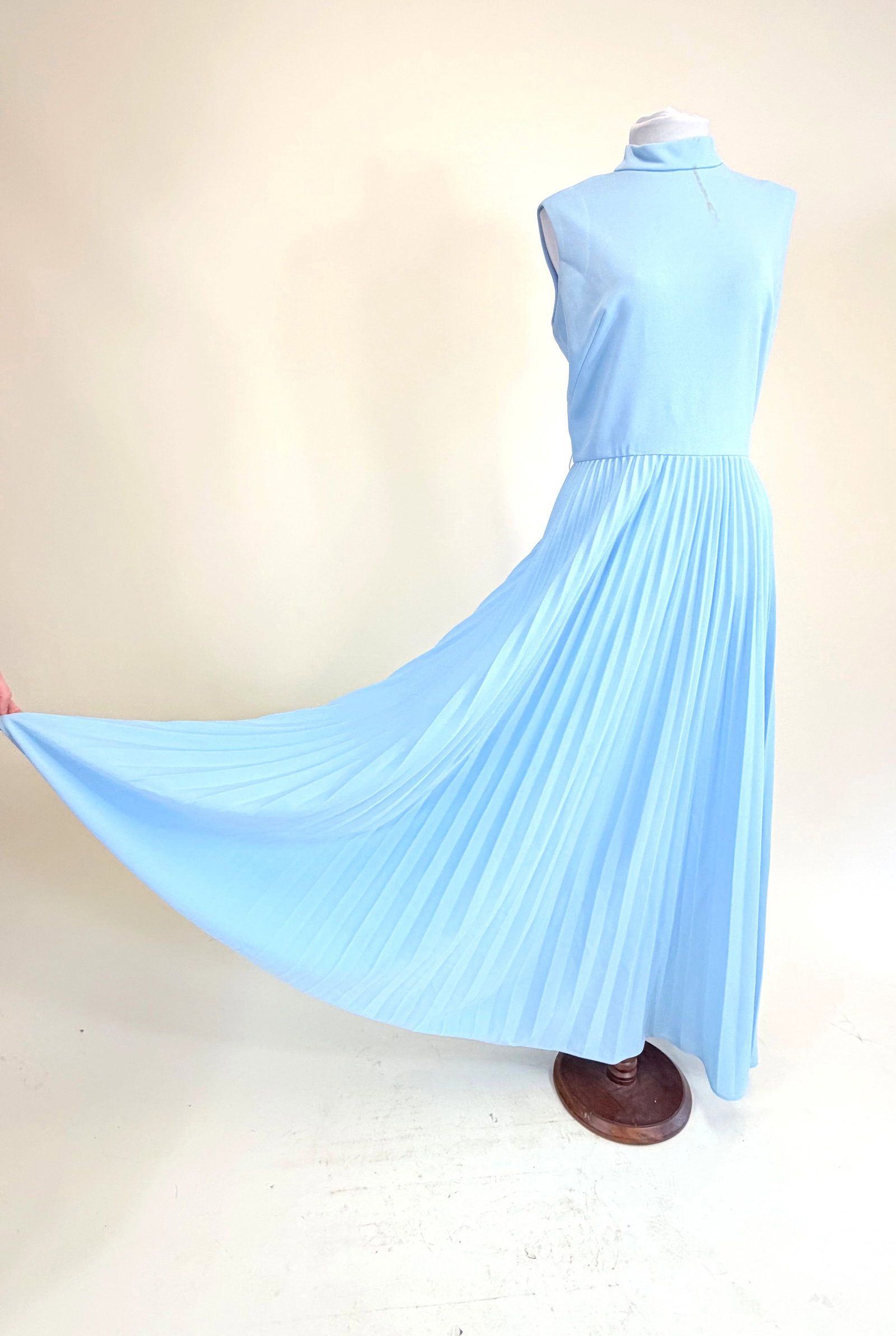 VINTAGE 1970s PARTY DRESS (1 of 8)