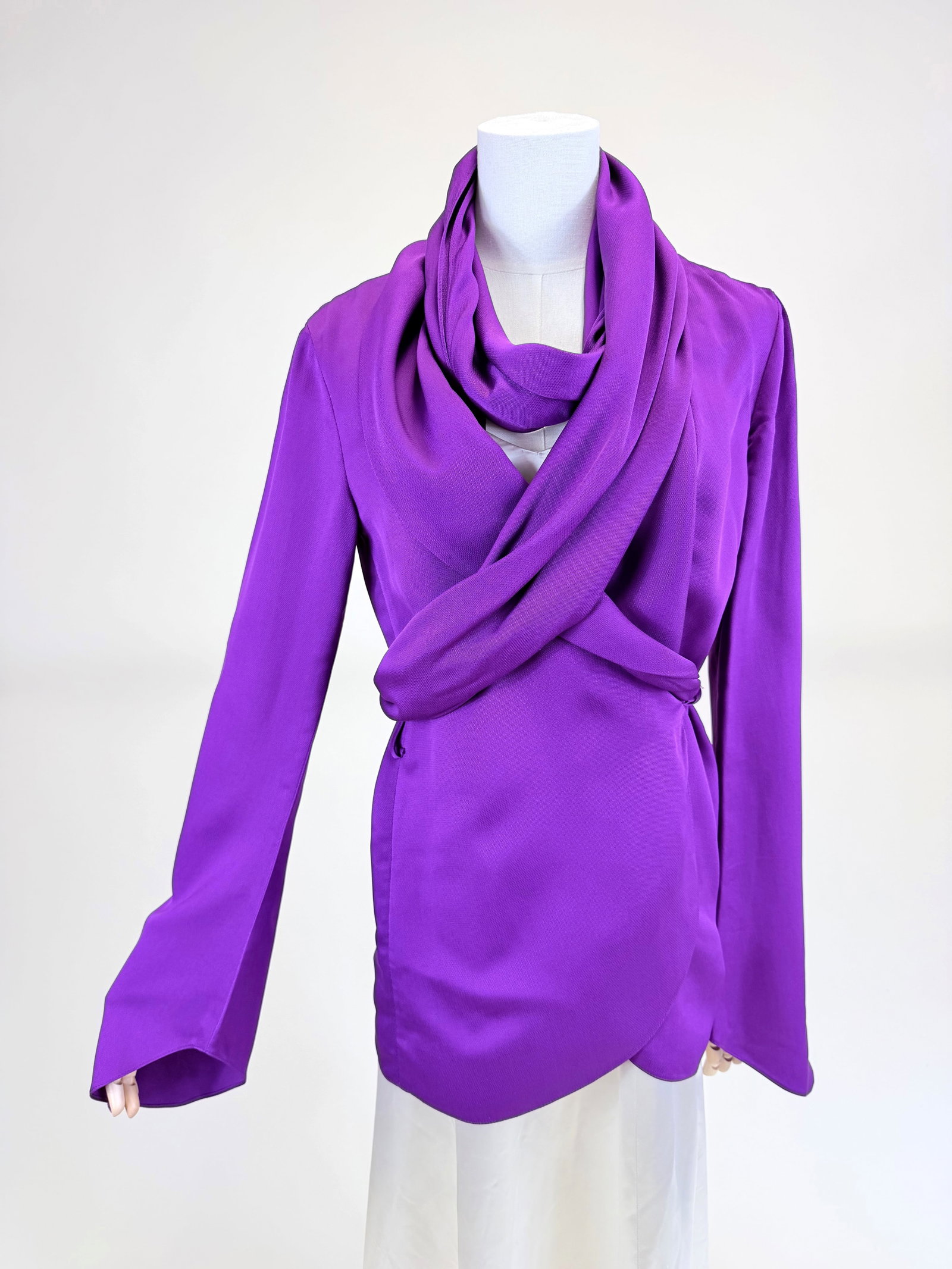 A/W 2008 EMANUEL UNGARO WRAP: SH-SH 18", L 28", few tiny spot stains, see photos