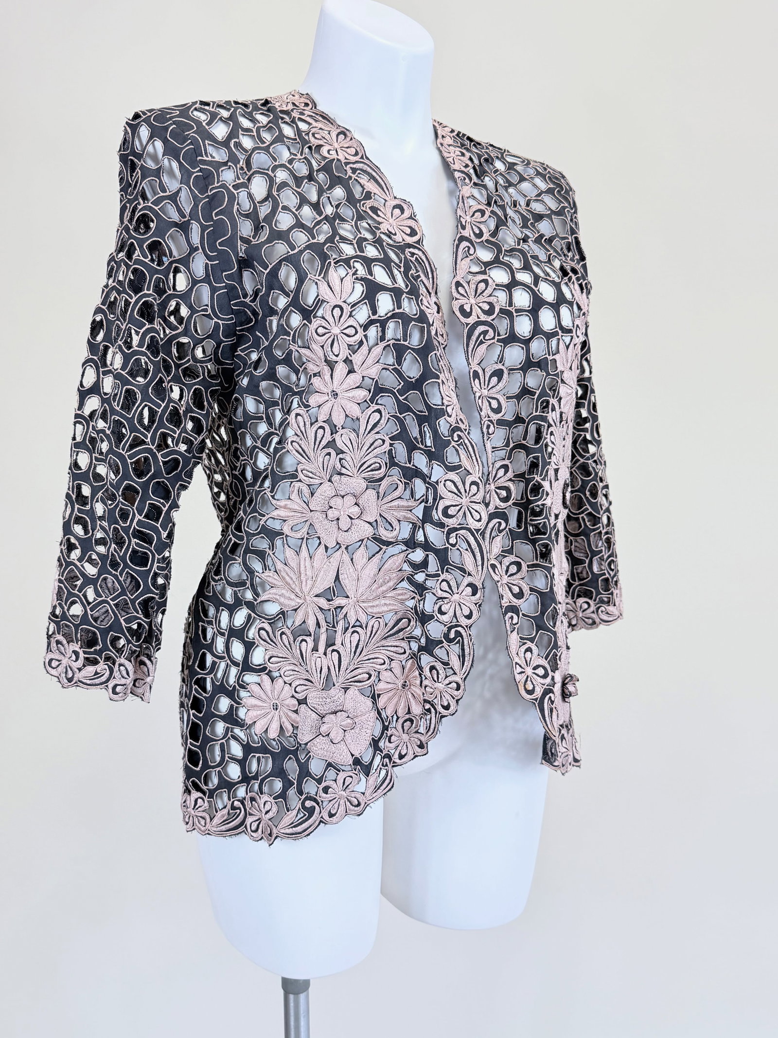 CUTWORK & EMBROIDERED JACKET - 2