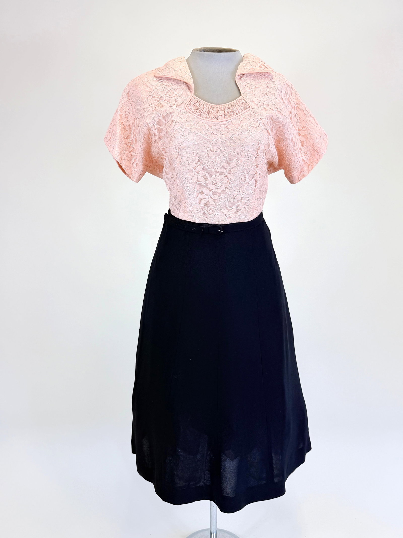 VINTAGE LATE 1940s AFTERNOON DRESS: B 42", W 30", some residue on skirt, see photos