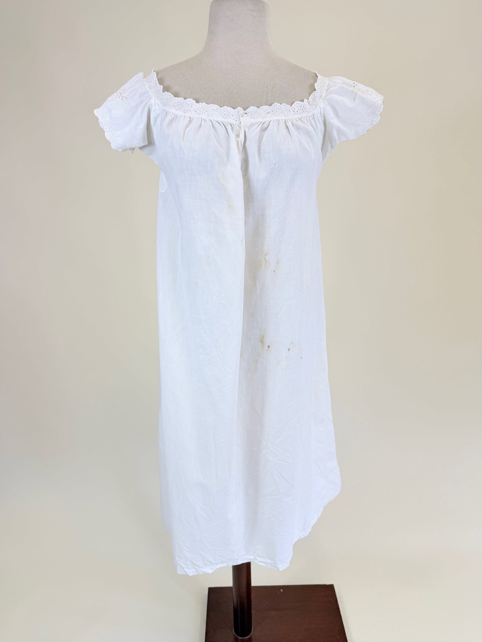 ANTIQUE ENTIRELY HANDSEWN COTTON CHEMISE (1 of 9)