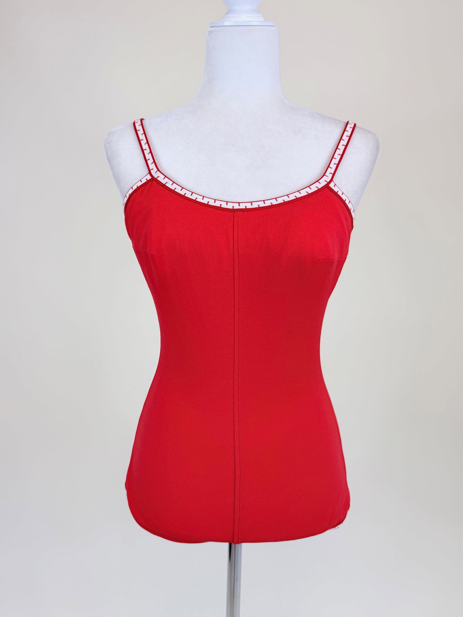 VINTAGE 1950s SURF TOGS SWIMSUIT: B 34", W up to 28", interior cup elastic shot