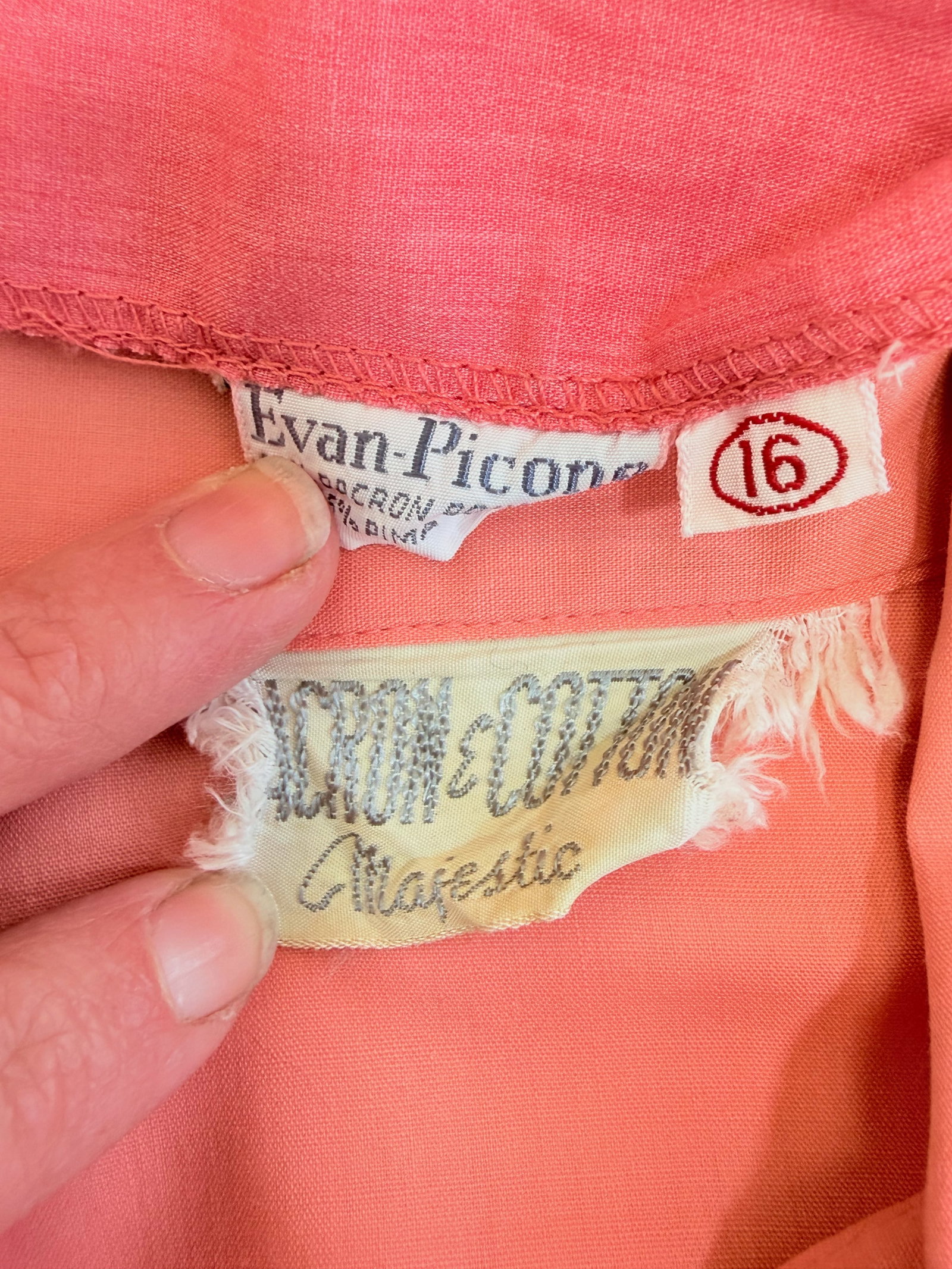 TWO VINTAGE COTTON BUTTON-UPS - 5