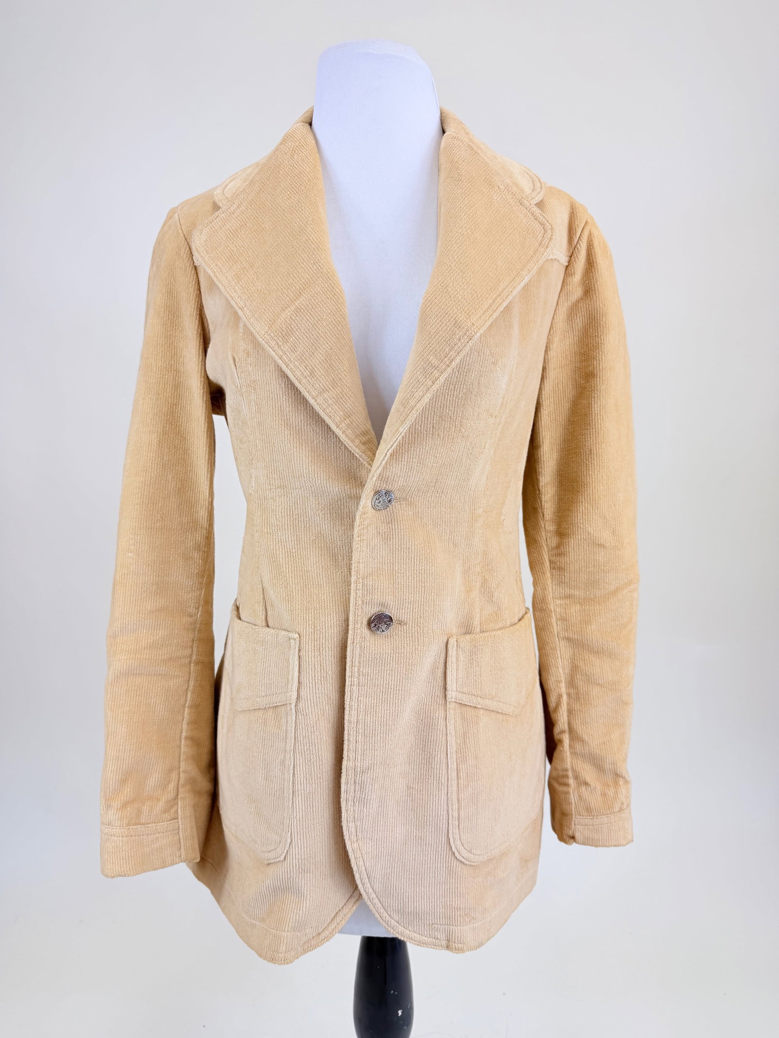 VINTAGE 1970s LANDLUBBER CORDUROY JACKET: SH-SH 18", L 30", some small stains, see photos