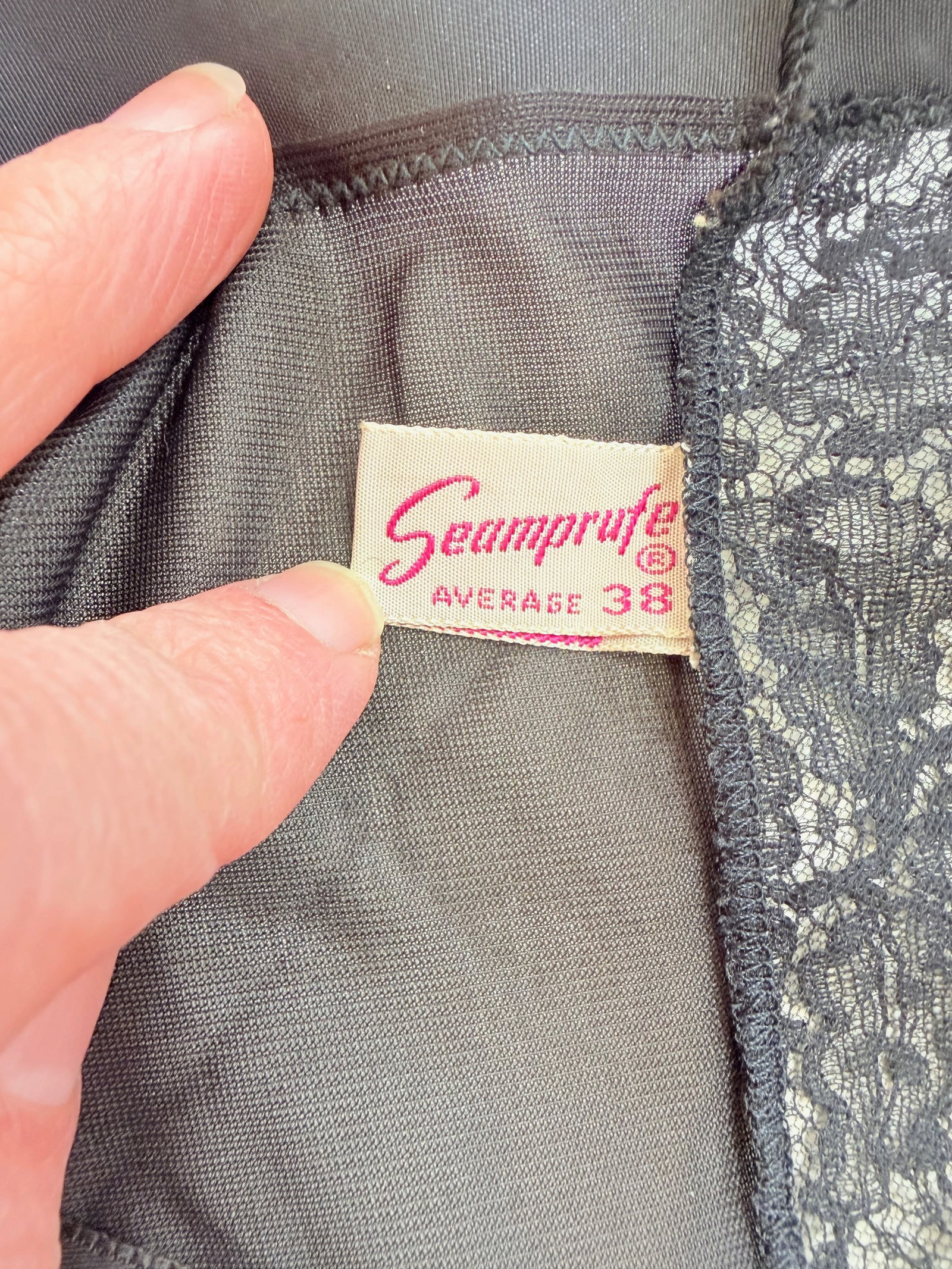 TWO VINTAGE 1950s/60s SLIPS - 7