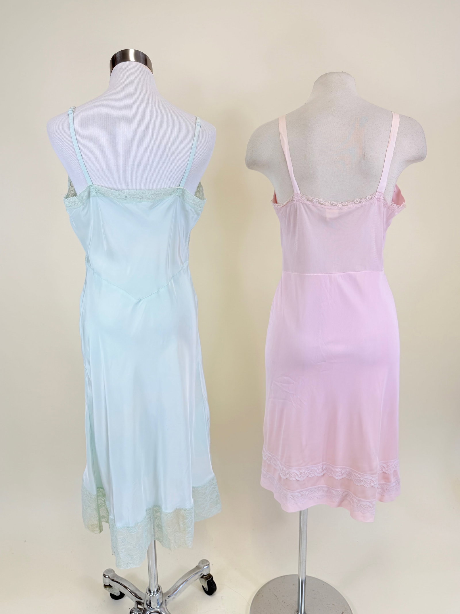 TWO VINTAGE 1950s/60s SLIPS - 4