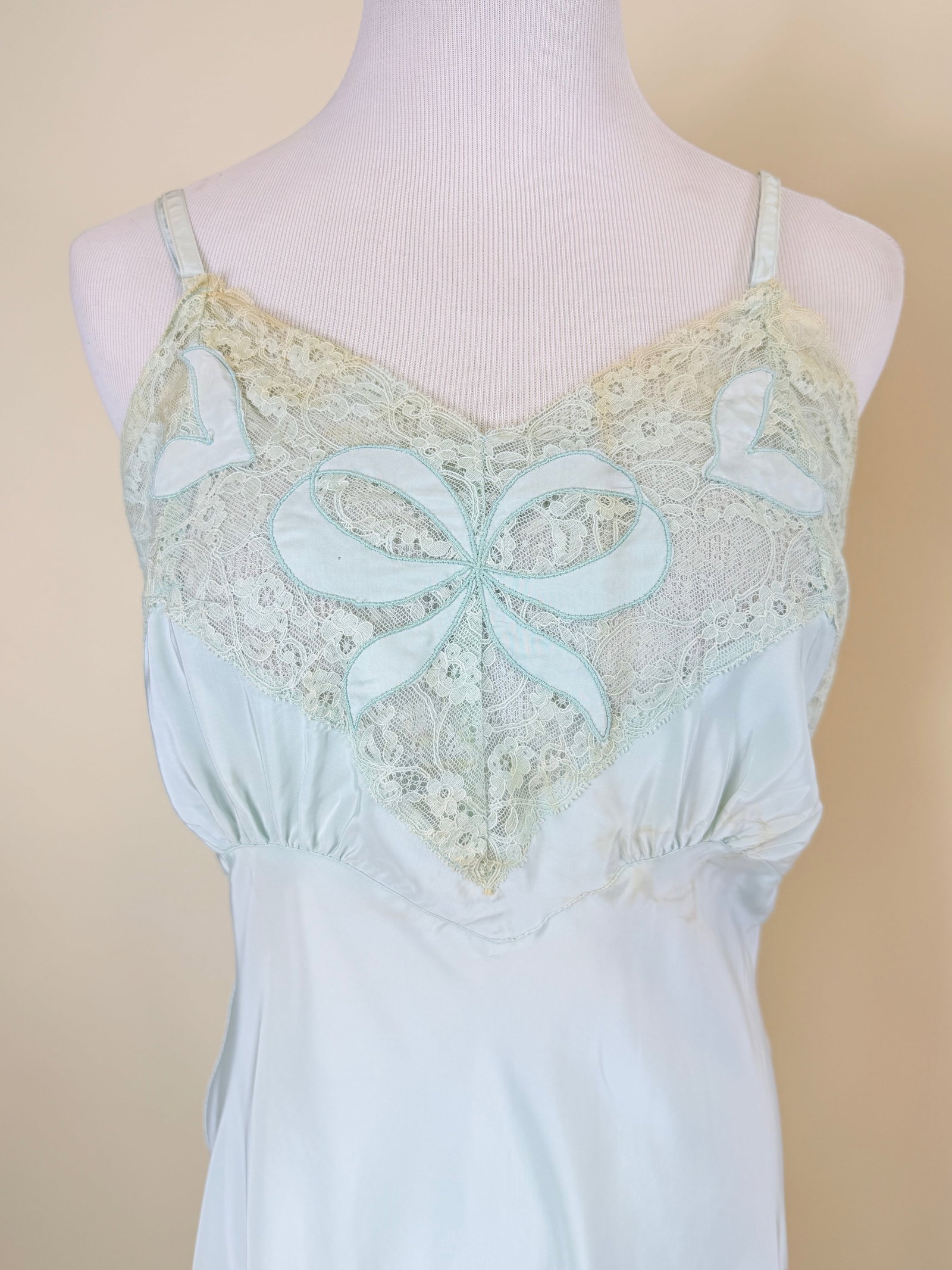 TWO VINTAGE 1950s/60s SLIPS - 5