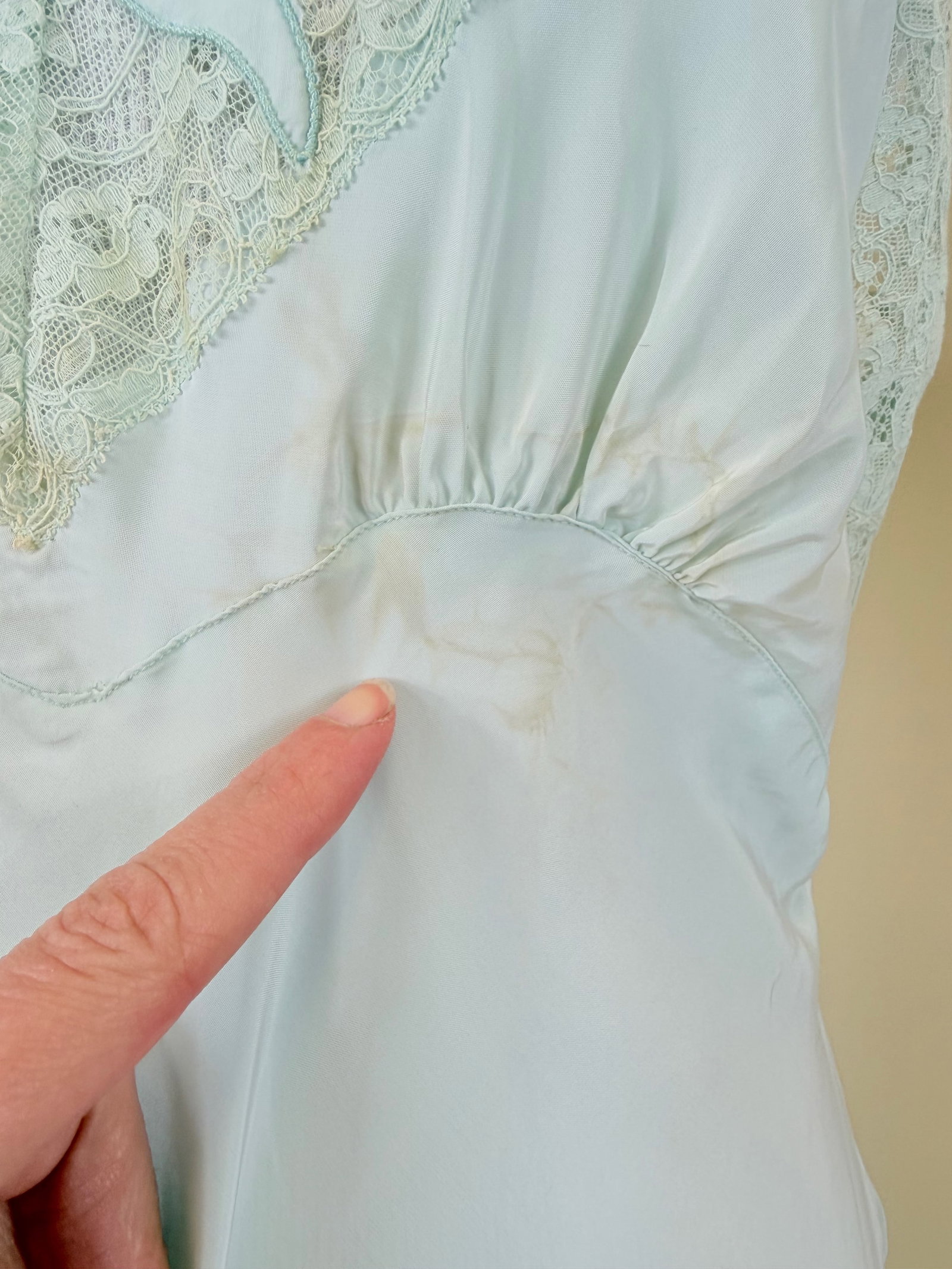 TWO VINTAGE 1950s/60s SLIPS - 6