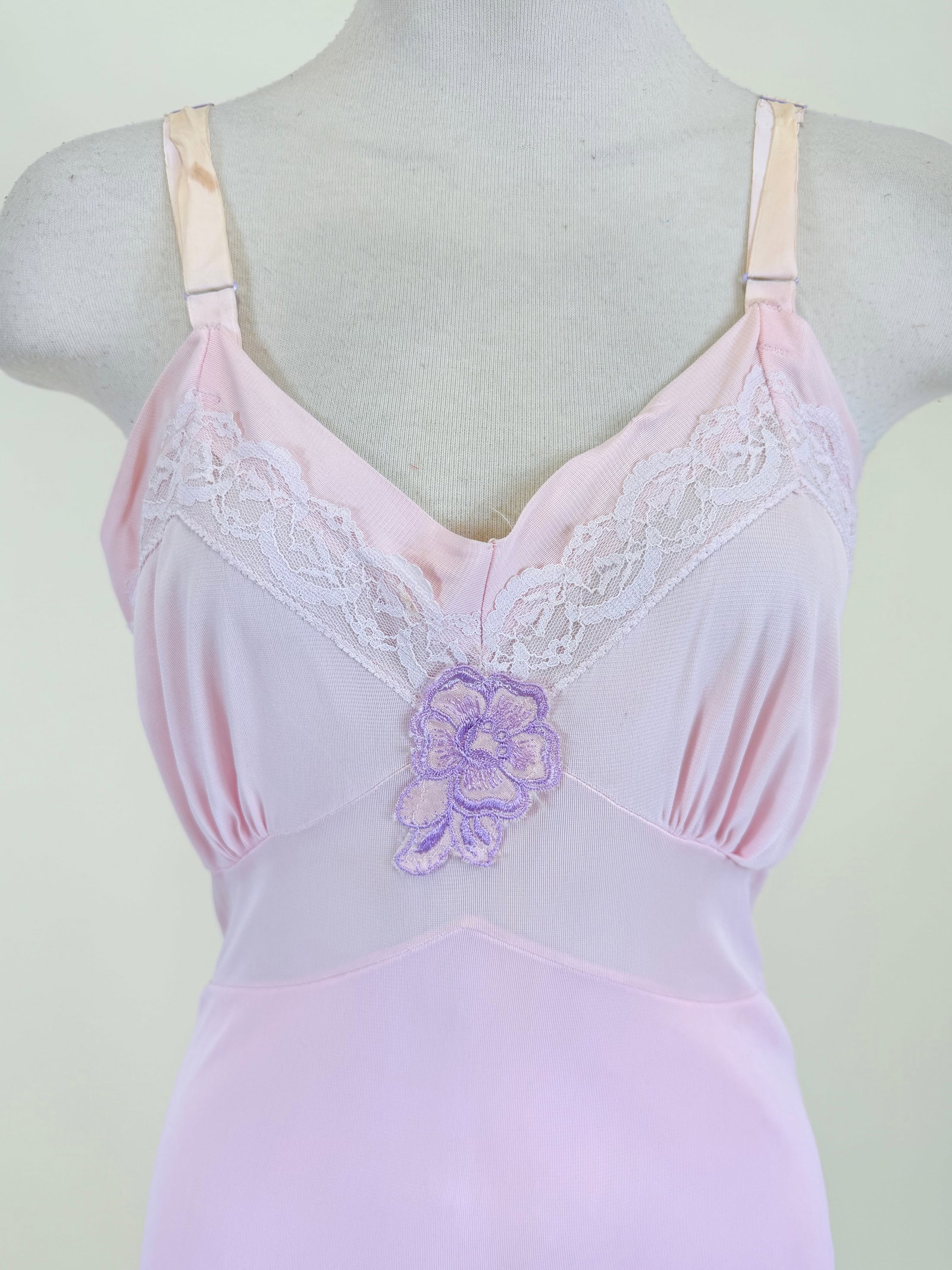 TWO VINTAGE 1950s/60s SLIPS - 8