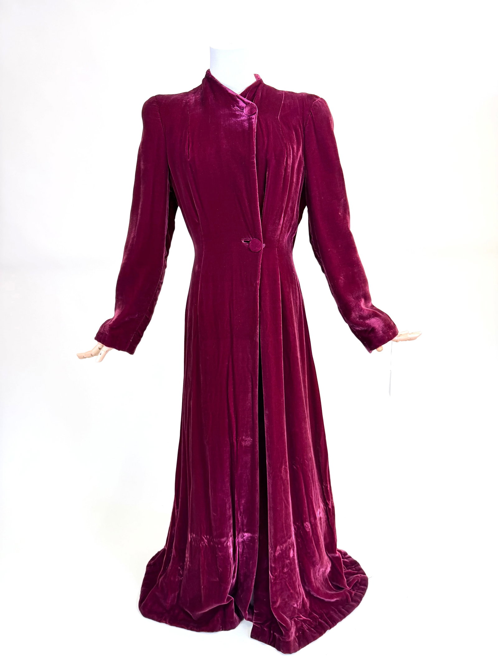 FABULOUS VINTAGE c. 1942 RASPBERRY PANNE SILK VELVET EVENING COAT: Labeled "Gerber Memphis", B 35", W 31", SH-SH 18", some crushing, light discoloration