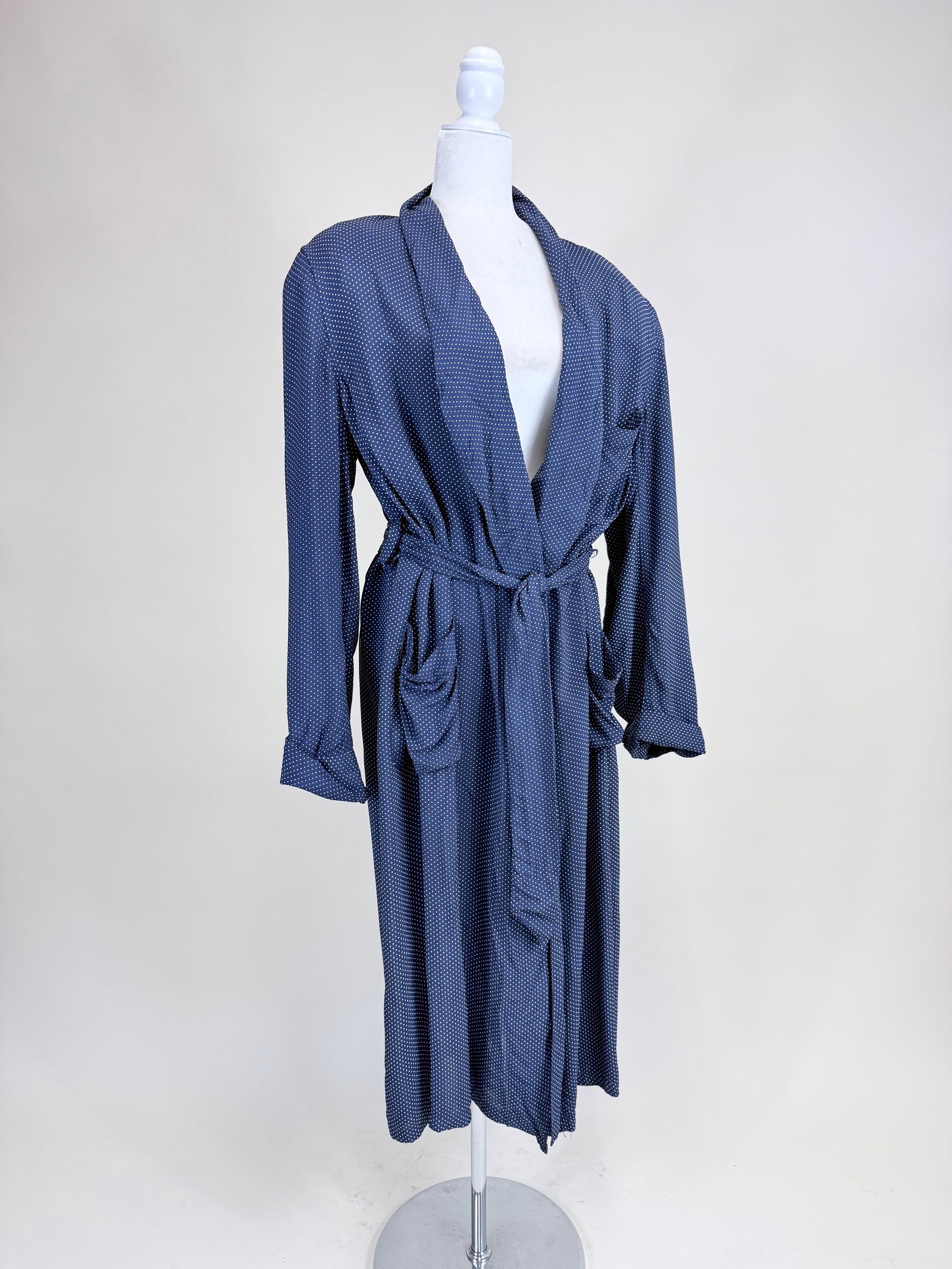 POLKA DOT RAYON ROBE, 1950s - 2