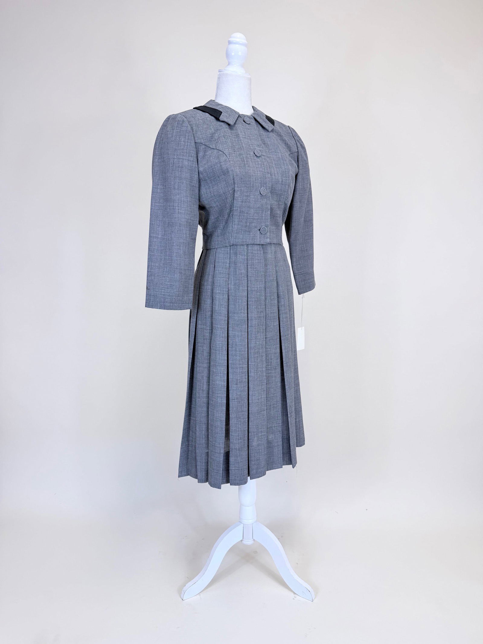 TWO PIECE GREY WOOL CHALLIS ENSEMBLE, 1958 - 2