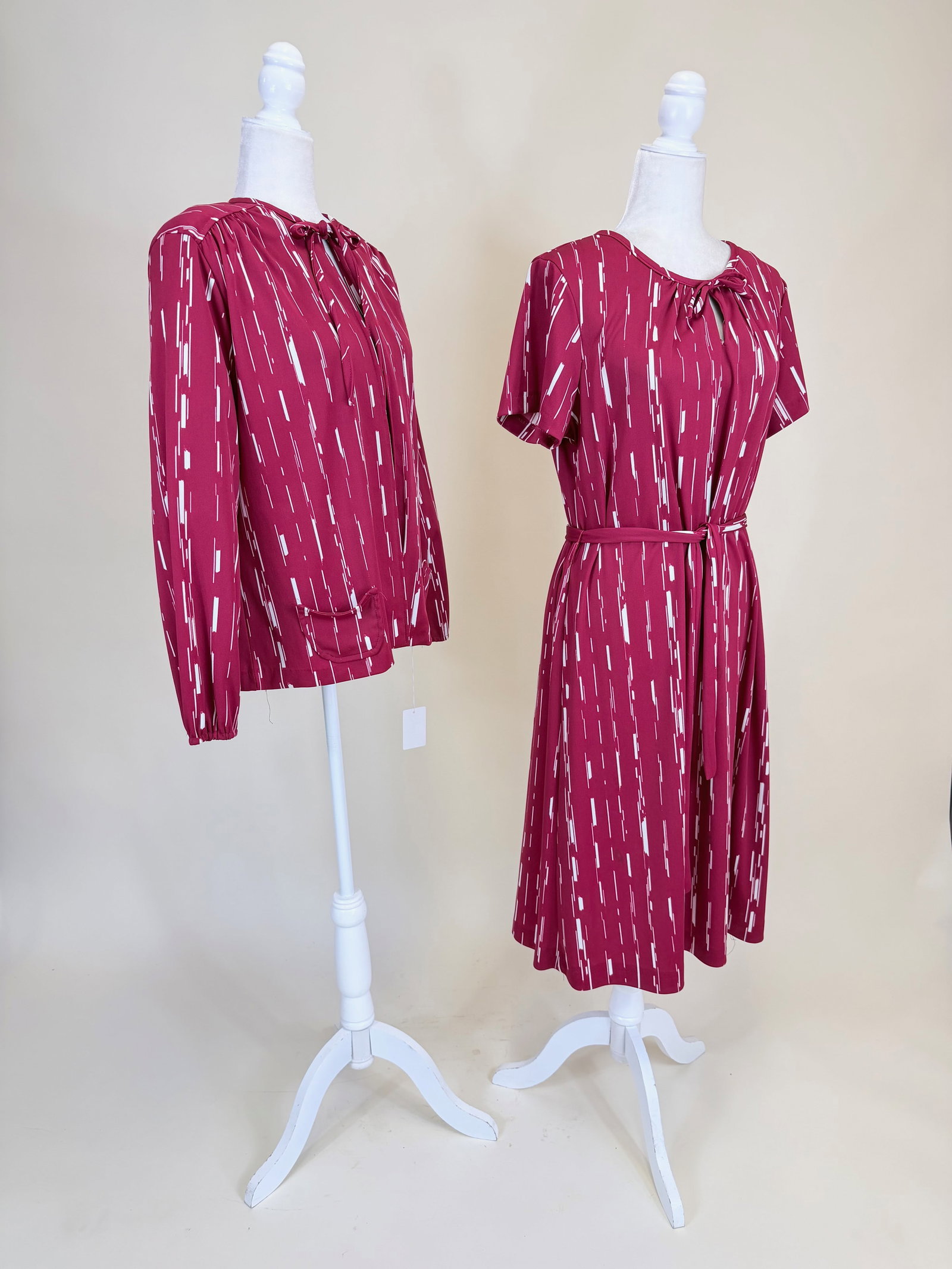 TWO PIECE KNIT ENSEMBLE, 1970s - 2