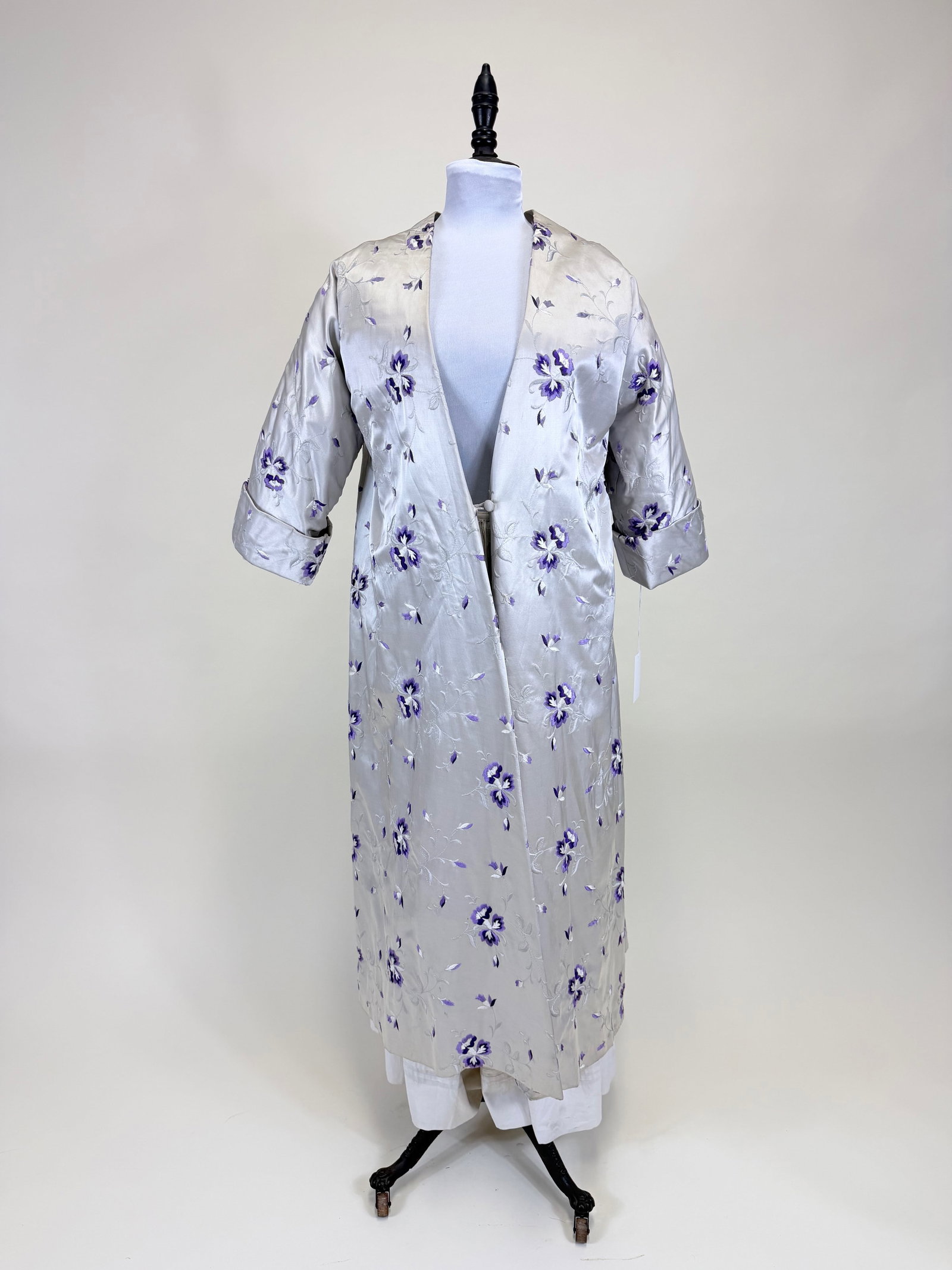 COUTURE HIRSCH & CIE EMBROIDERED SILK SATIN BOUDOIR ROBE, 1930s-1940s: hand finished, couture tape #366423A, discoloration to cuffs, staining above hem, pulls, see photos. Provenance: From the M. Estella Sprague Costume Collection