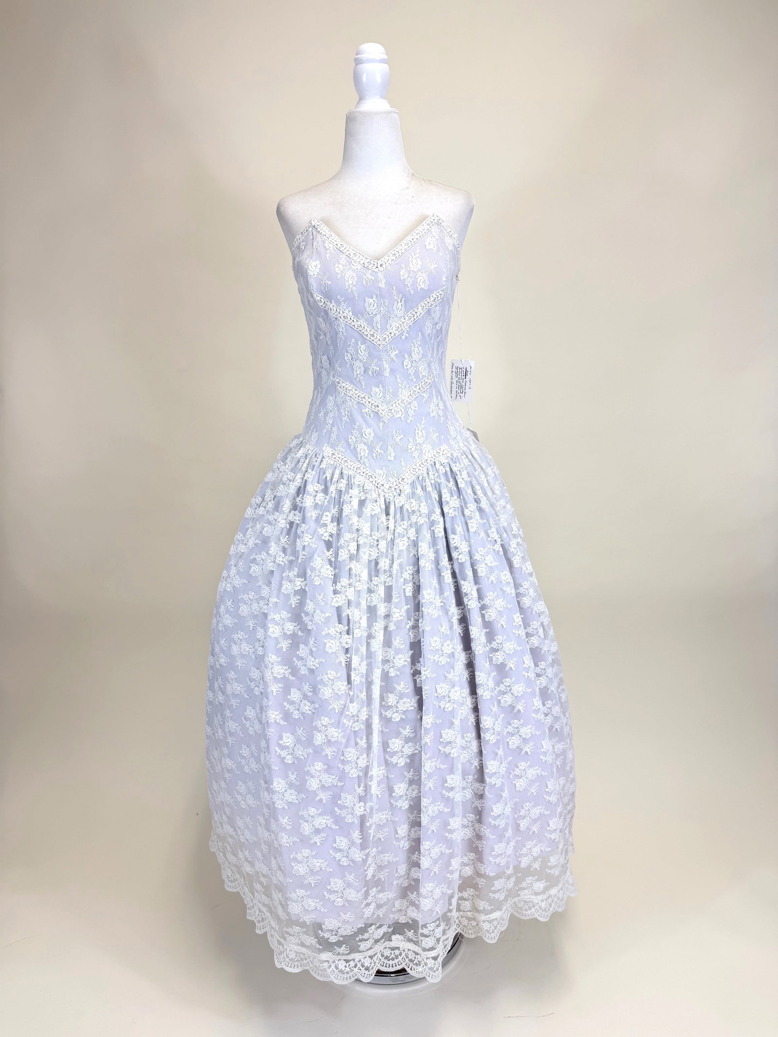 SCOTT MCCLINTOCK LACE PARTY DRESS, 1980s (1 of 9)