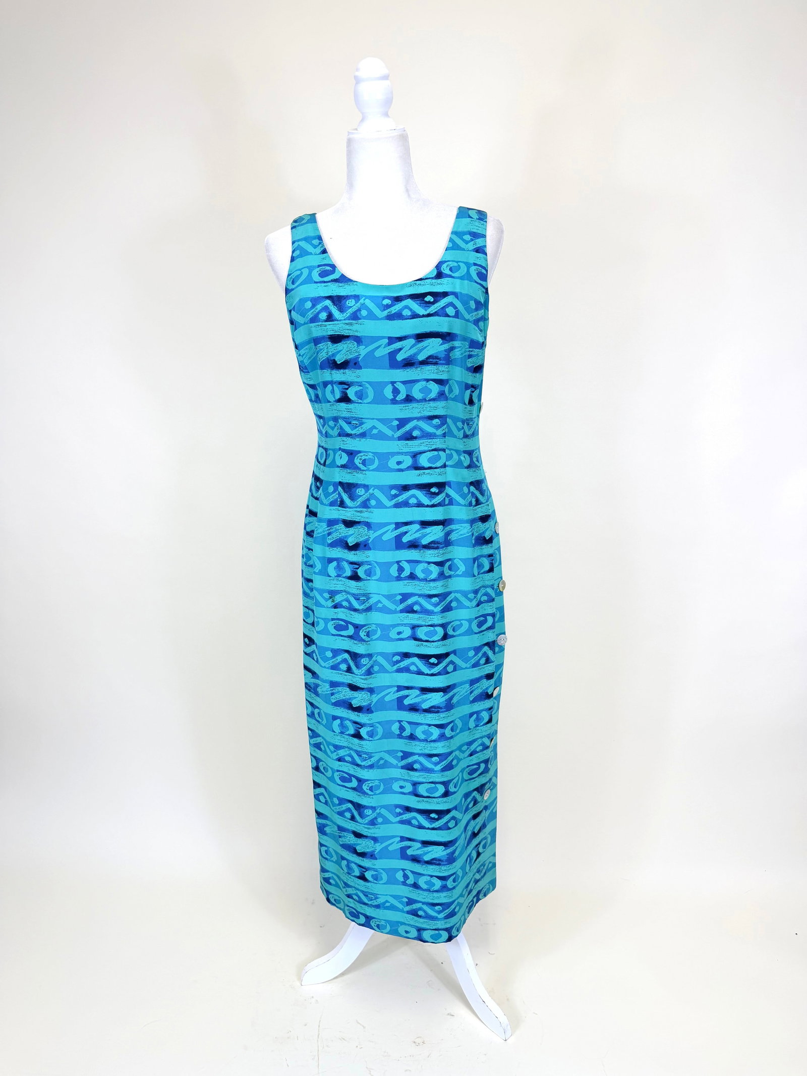 ABSTRACT PRINTED SILK SHEATH DRESS, LATE 1980s-EARLY 1990s: B 37", W 30", small white thread sewn into waist, see photos.