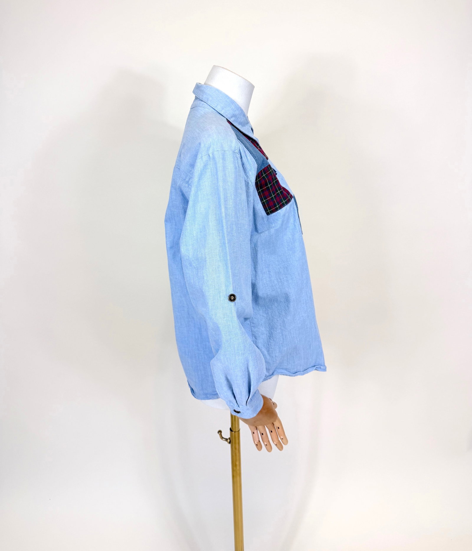 COTTON CHAMBRAY PATCHWORK EMBROIDERED BUTTON UP, 1980s - 3