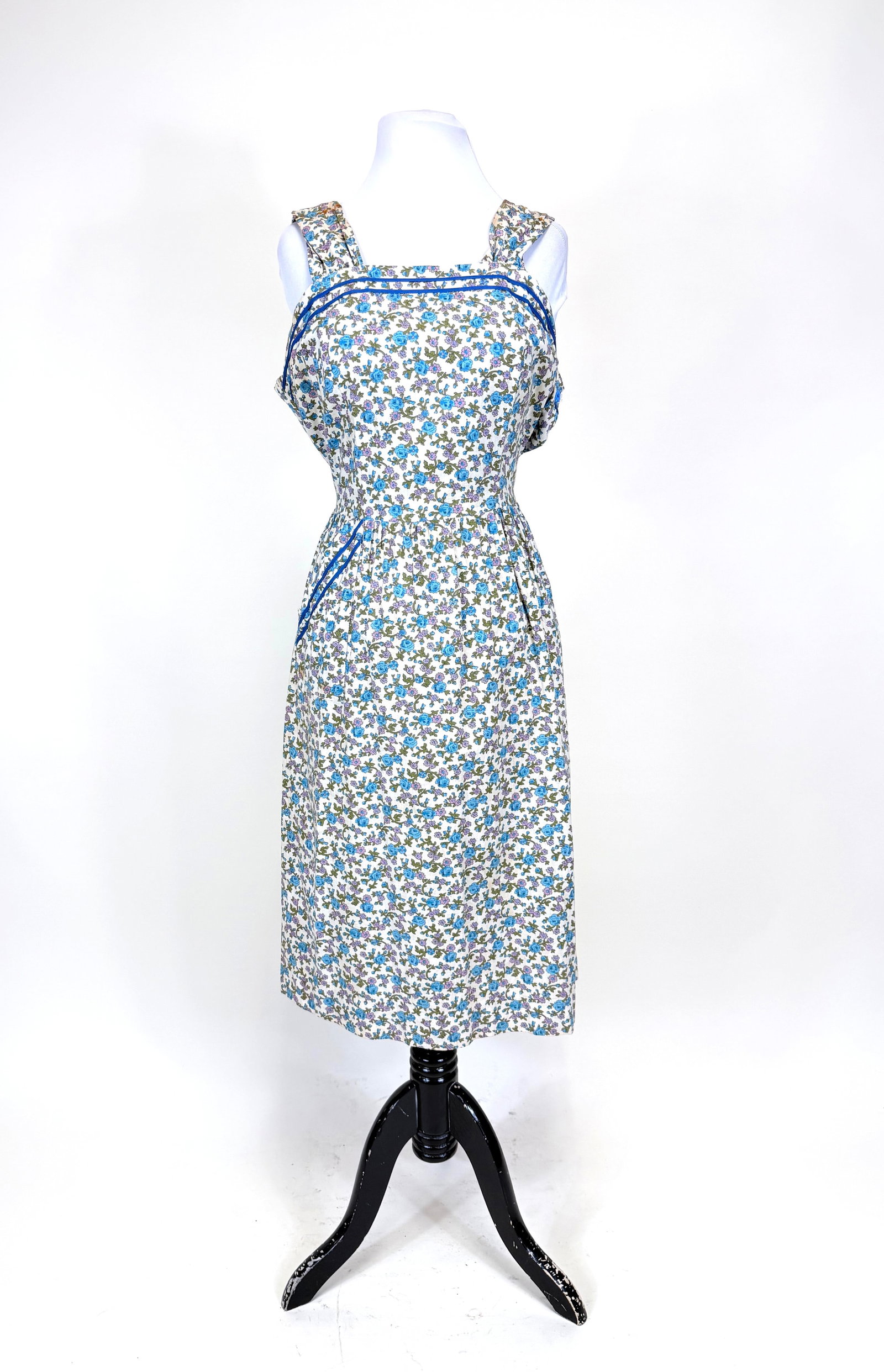 PRINTED COTTON SUMMER DRESS, 1950: B 38", W 32", some staining shoulder straps, see photos. Provenance: From the M. Estella Sprague Costume Collection