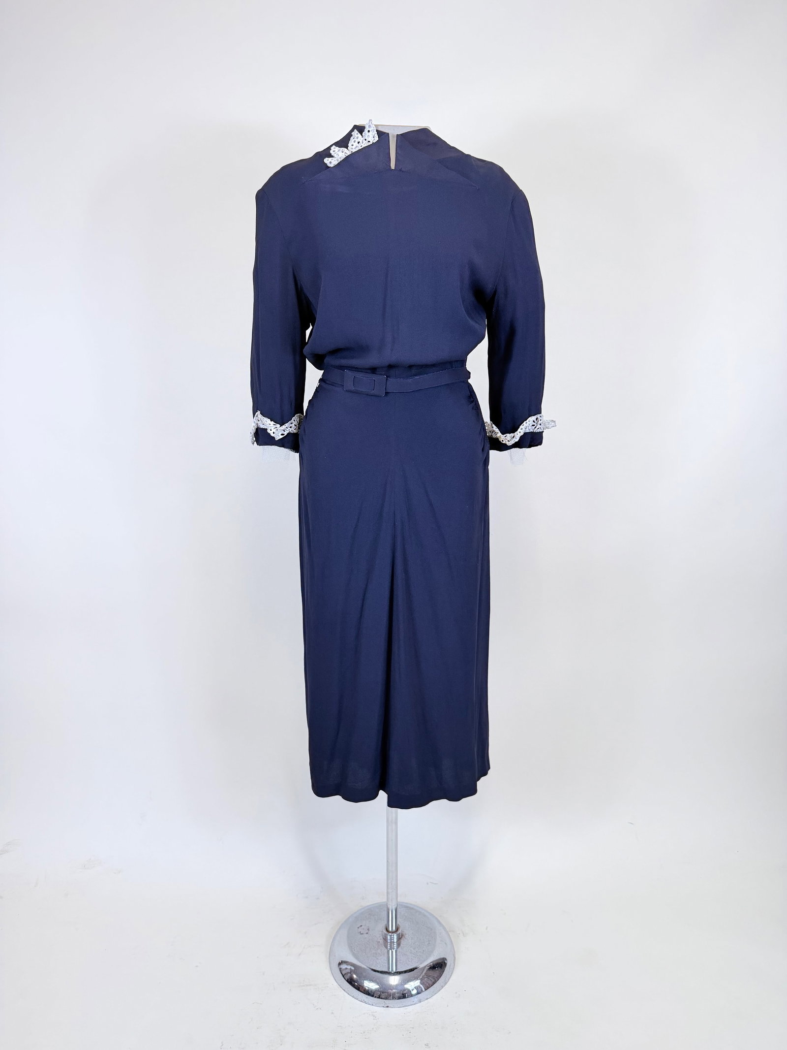 MIDNIGHT NAVY CREPE DRESS, 1940s (1 of 8)