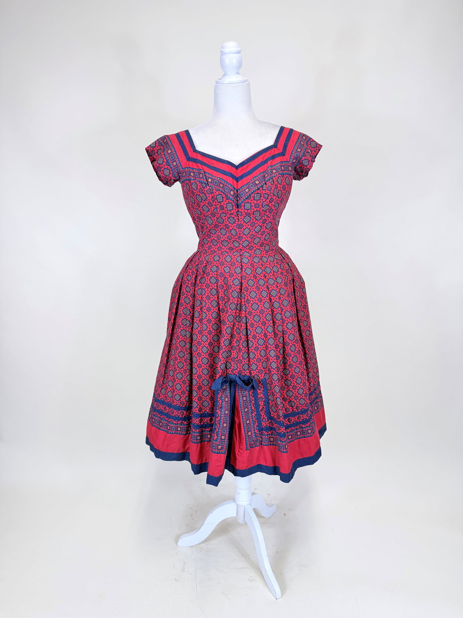 ALIX OF MIAMI PRINTED COTTON SUMMER DRESS, 1950s (1 of 8)