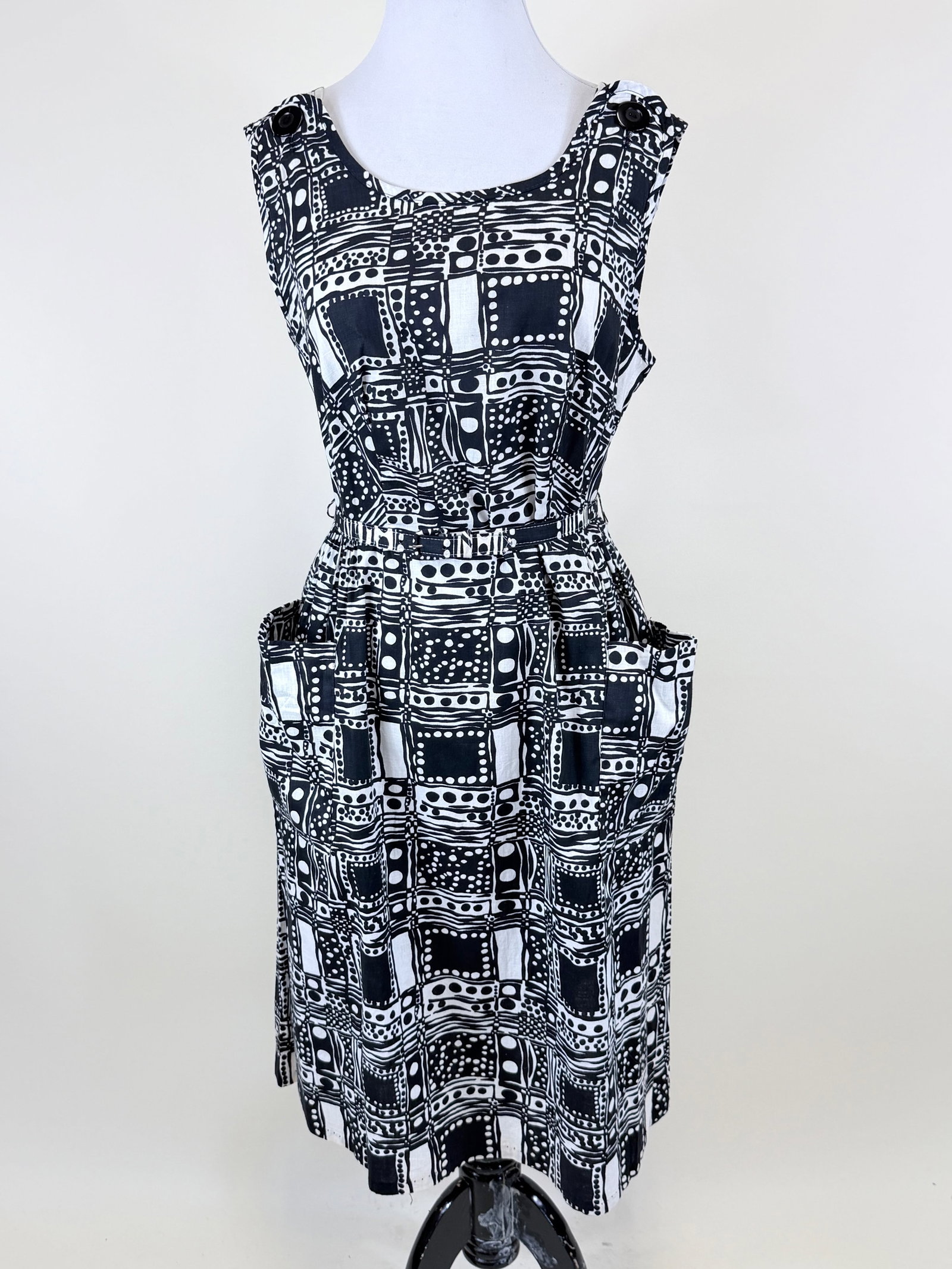 BLACK & WHITE GEOMETRIC PRINT PINAFORE DRESS, LATE 1960s-EARLY 1970s: w/ original self belt, B 38", W 32", small amount warping/wear belt, good condition, see photos