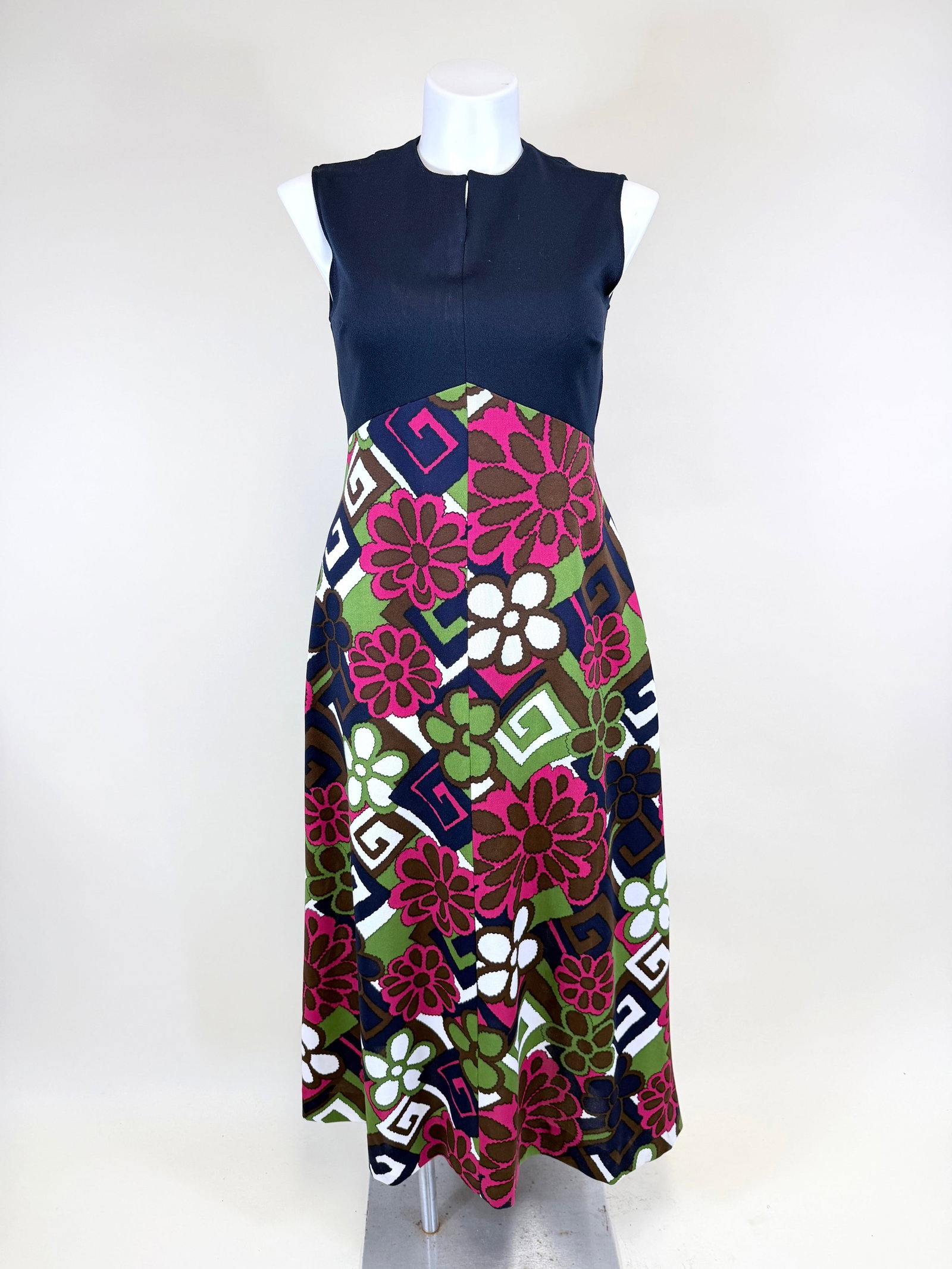 NAVY CREPE & GEOMETRIC PRINT KNIT MAXI DRESS, 1970s: B 40", W 36", light discoloration CF, see photos.