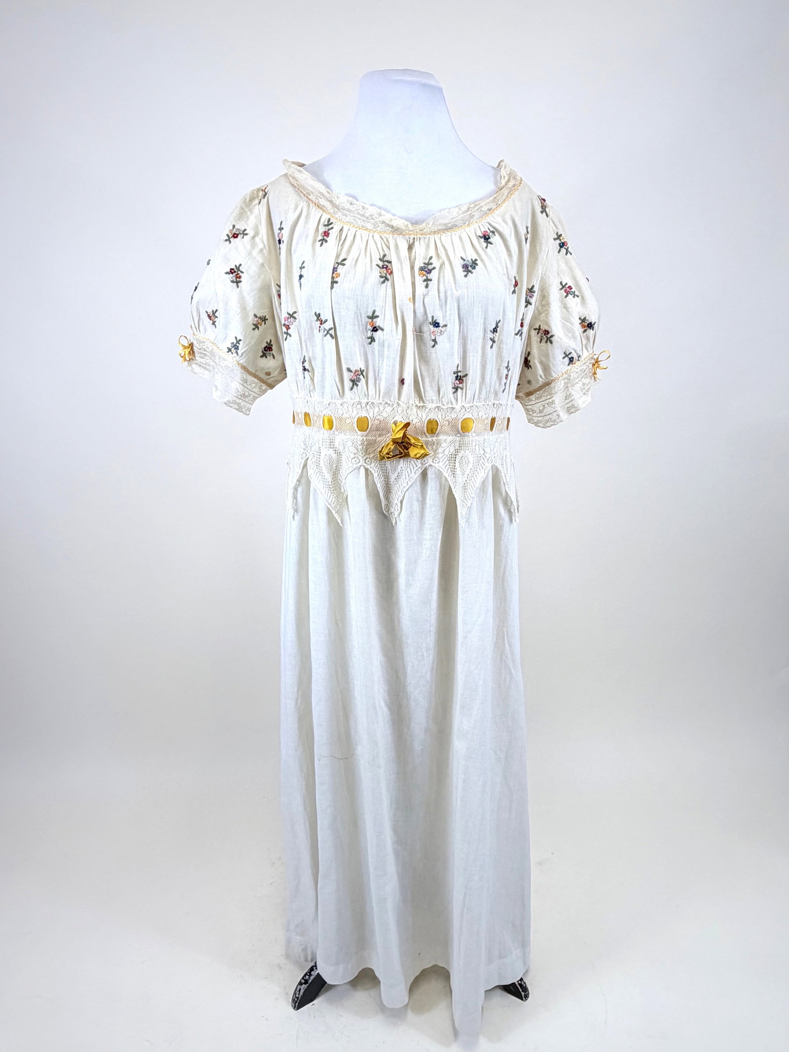 ANTIQUE HAND EMBROIDERED COTTON NIGHTGOWN, 1910s: B up to 50", W 41", ribbon insertion damaged, discoloration, see photos