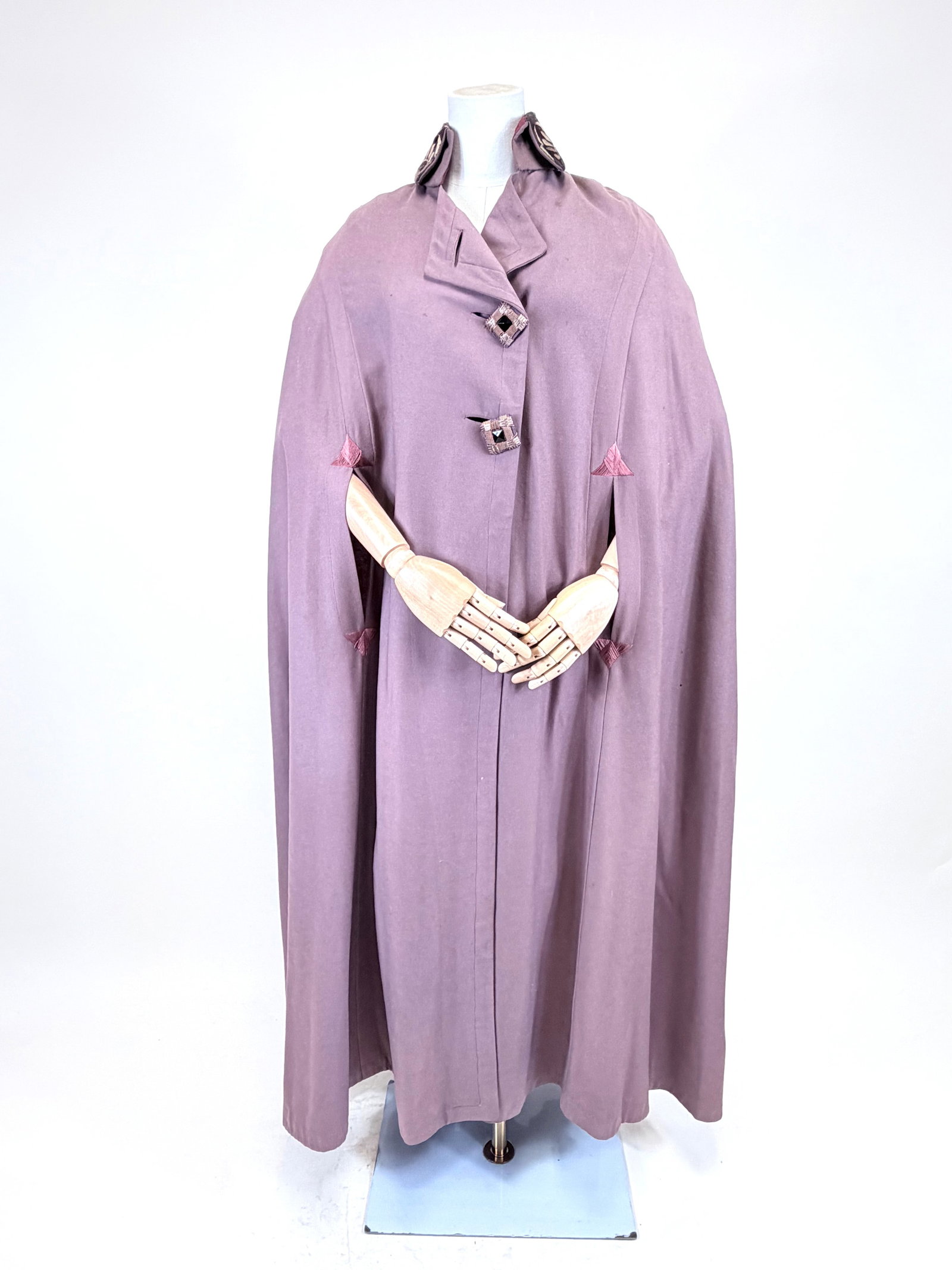ANTIQUE WOOL BROADCLOTH & EMBROIDERED SILK VELVET EVENING CLOAK, c. 1900 (1 of 10)
