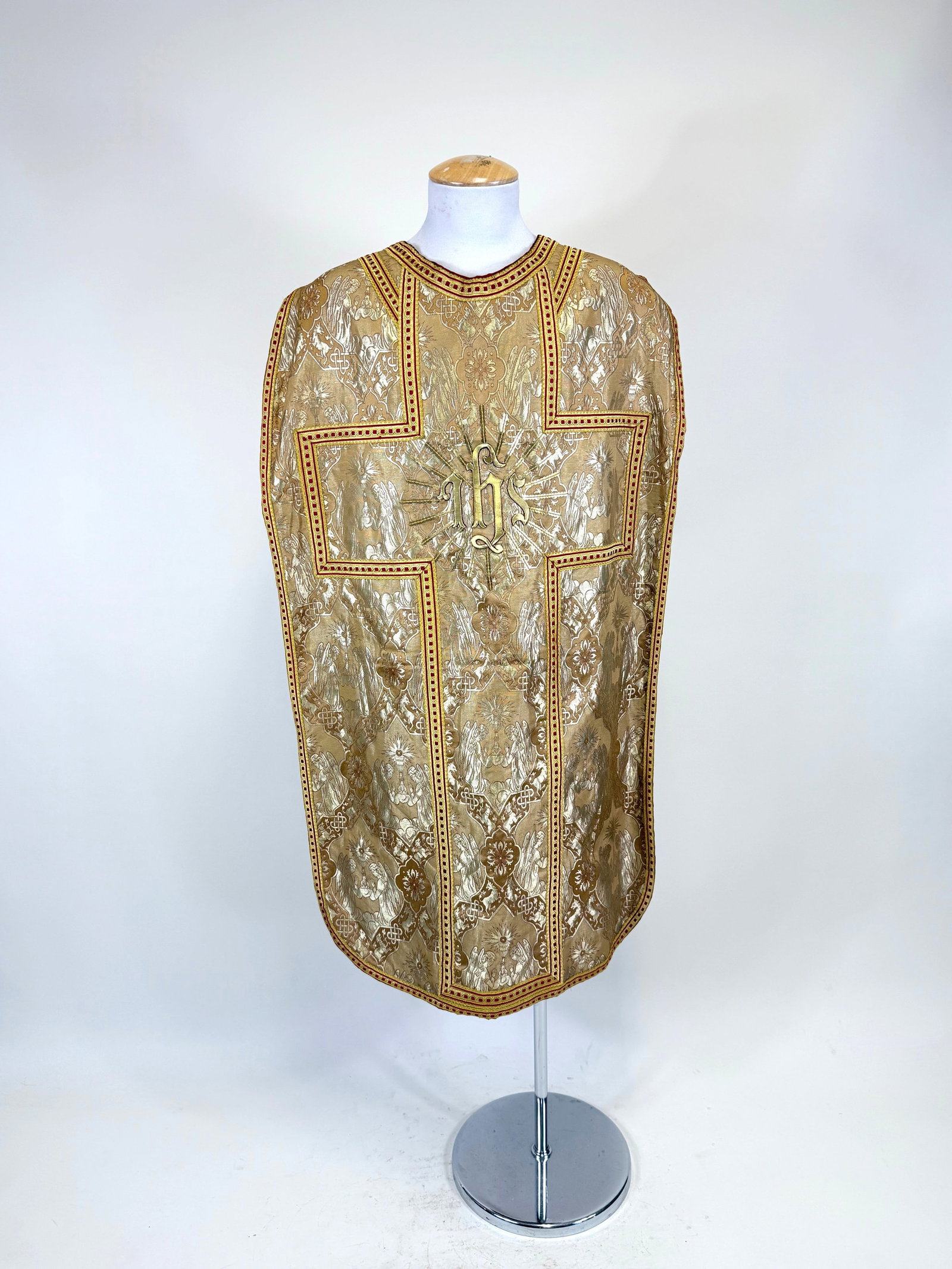 FRENCH BROCADE CHASUBLE, MID 20TH C: good condition, see photos