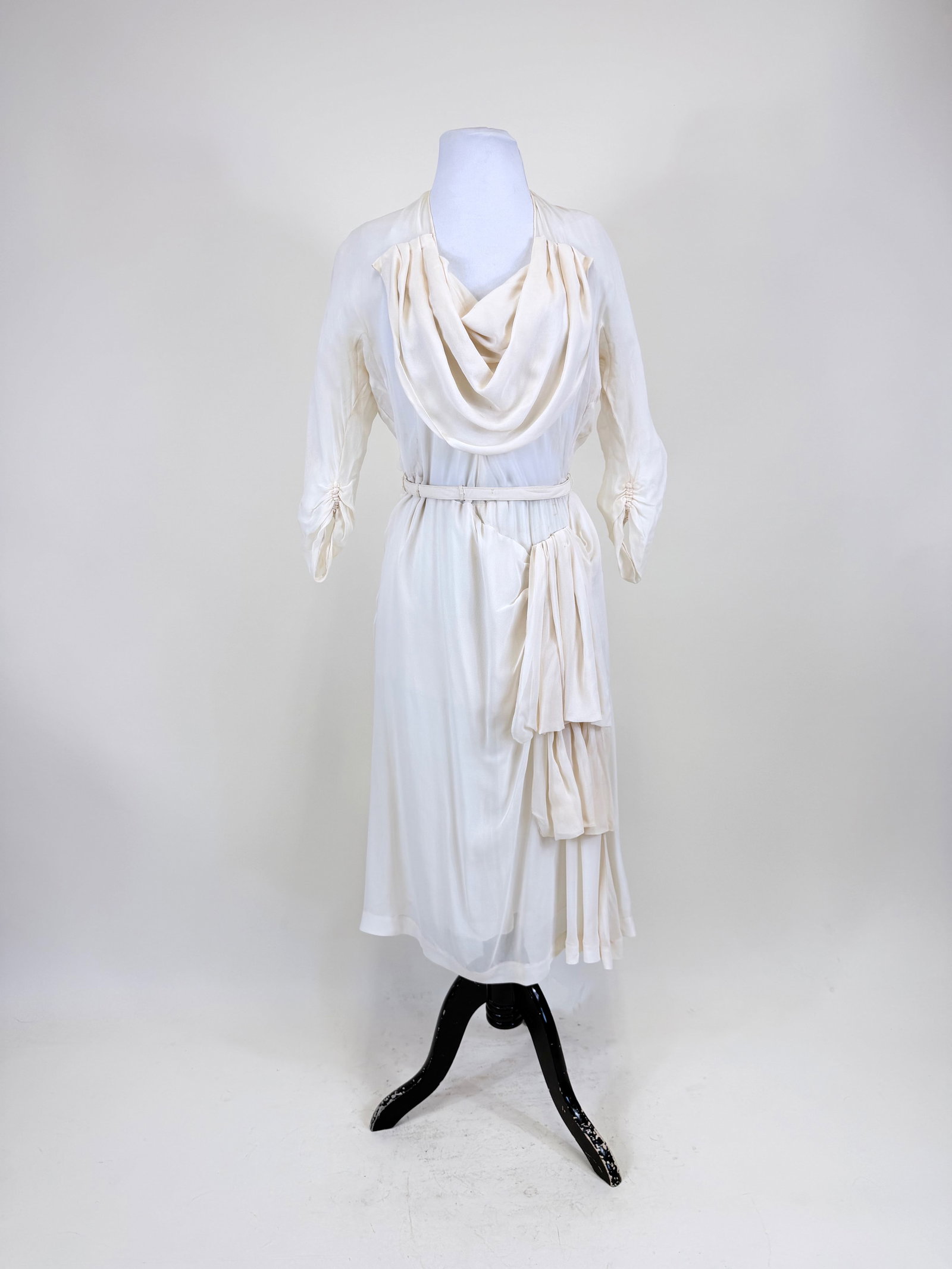 CREAM SILK CREPE PARTY DRESS, LATE 1940s-EARLY 1950s: w/ original self belt, B 38", W 30", underarm discoloration, few light water stains, see photos