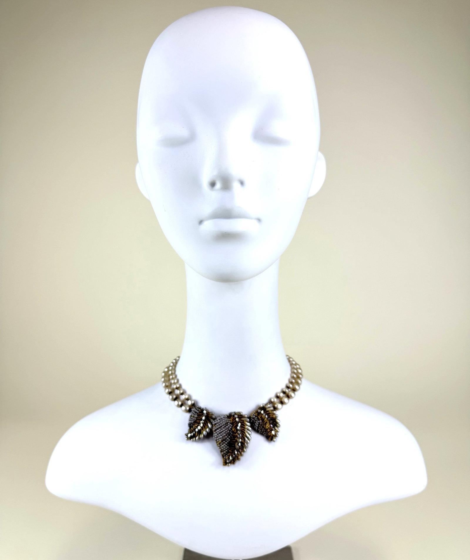 DEMARIO LEAF MOTIF FAUX PEARL NECKLACE, MID 20TH C: Stamped "DeMario", light tarnish, see photos