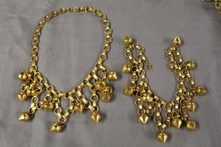 vtg 1930s Miriam Haskell demi-parrure bib necklace (1 of 3)