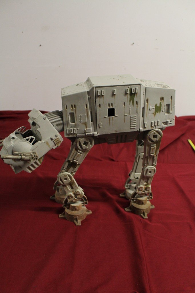 STAR WARS IMPERIAL AT AT WALKER VEHICLE: 19"H x 23"L
