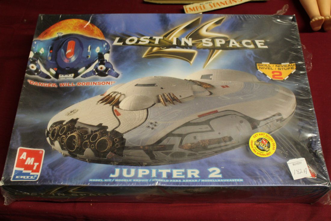 Lost In Space Jupiter 2 model New In Box by AMT: Lost In Space Jupiter 2 model New In Box by AMT