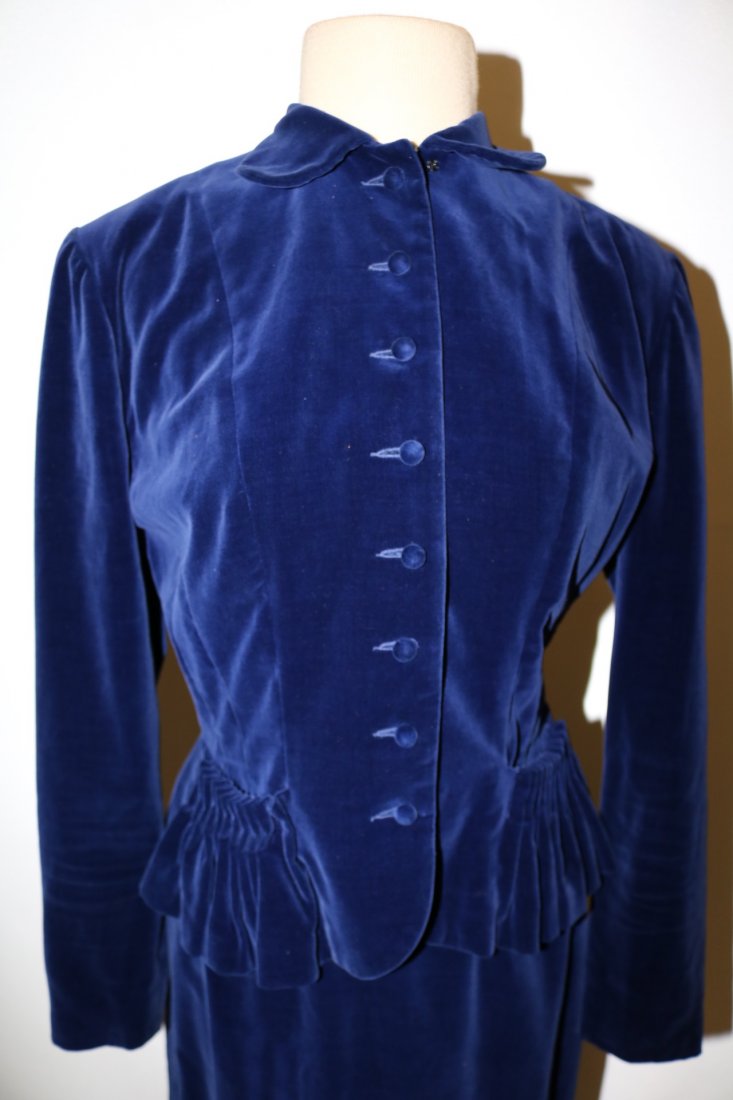 Royal Blue Velvet 1940's Ladies 2 piece Skirt & Jacket (1 of 5)